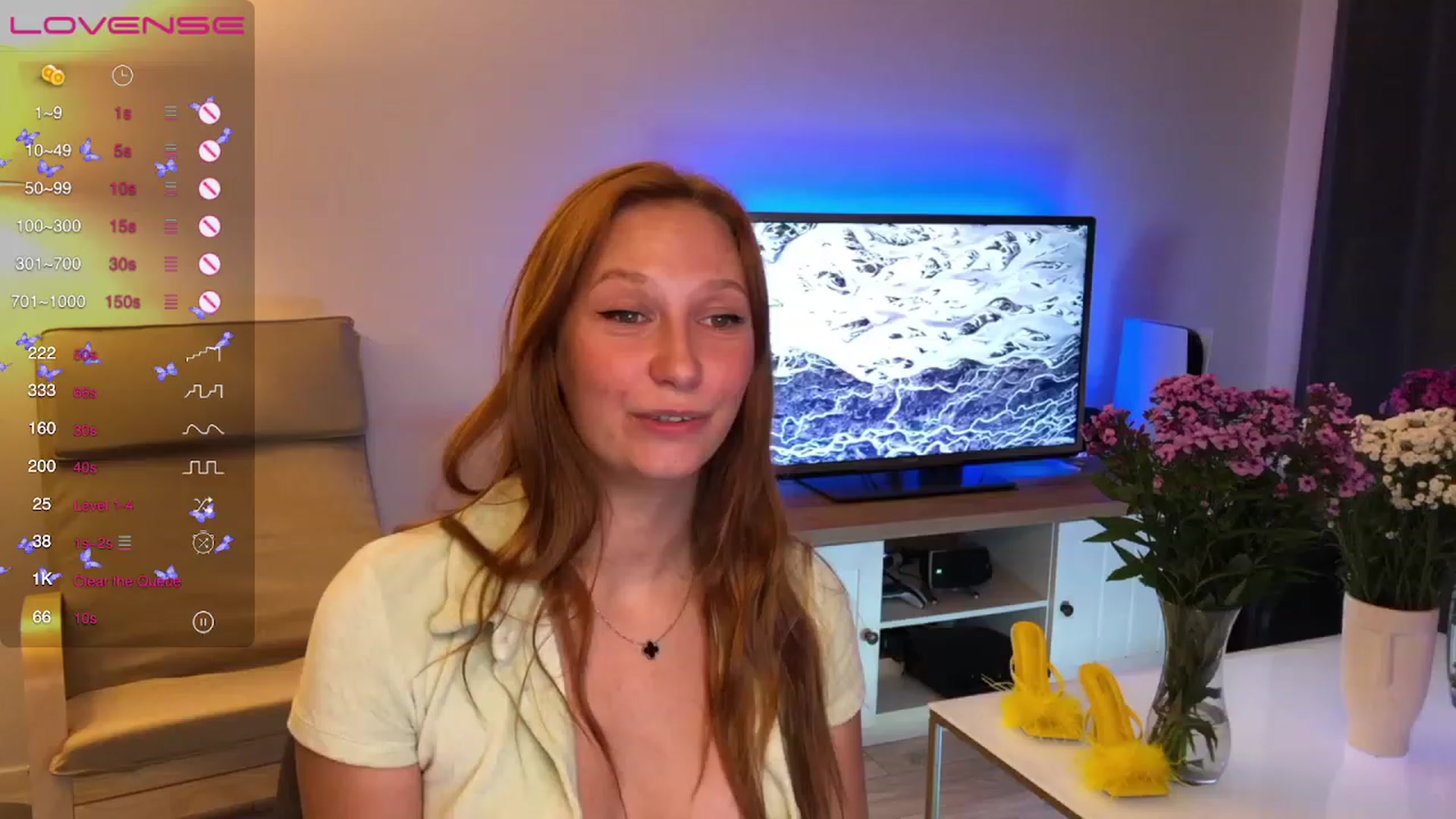 Gallery image thumbnail from EmmaRedFox's myfreecams stream on, 07/01/2023, 20:32 image 14 of 20