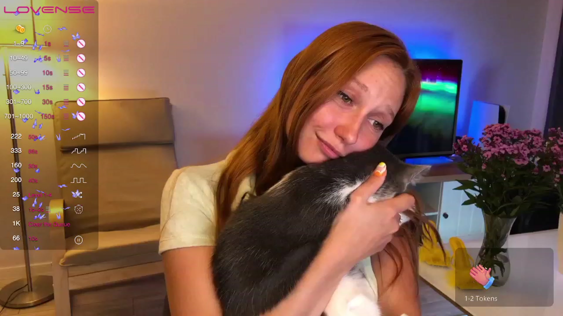 Gallery image thumbnail from EmmaRedFox's myfreecams stream on, 07/01/2023, 20:32 image 12 of 20