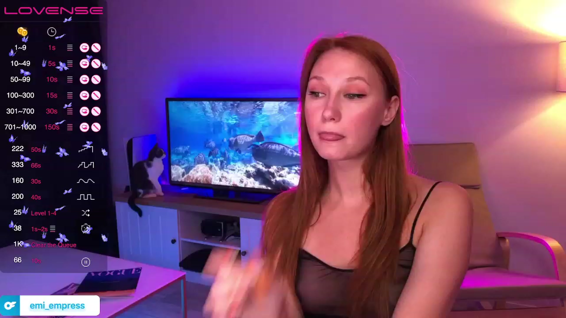 Gallery image thumbnail from EmmaRedFox's myfreecams stream on, 07/12/2023, 19:07 image 14 of 20