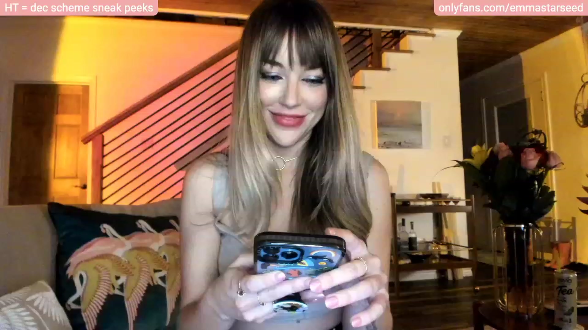 Gallery image thumbnail from EmmaStarseed's myfreecams stream on, 11/29/2022, 05:32 image 9 of 20