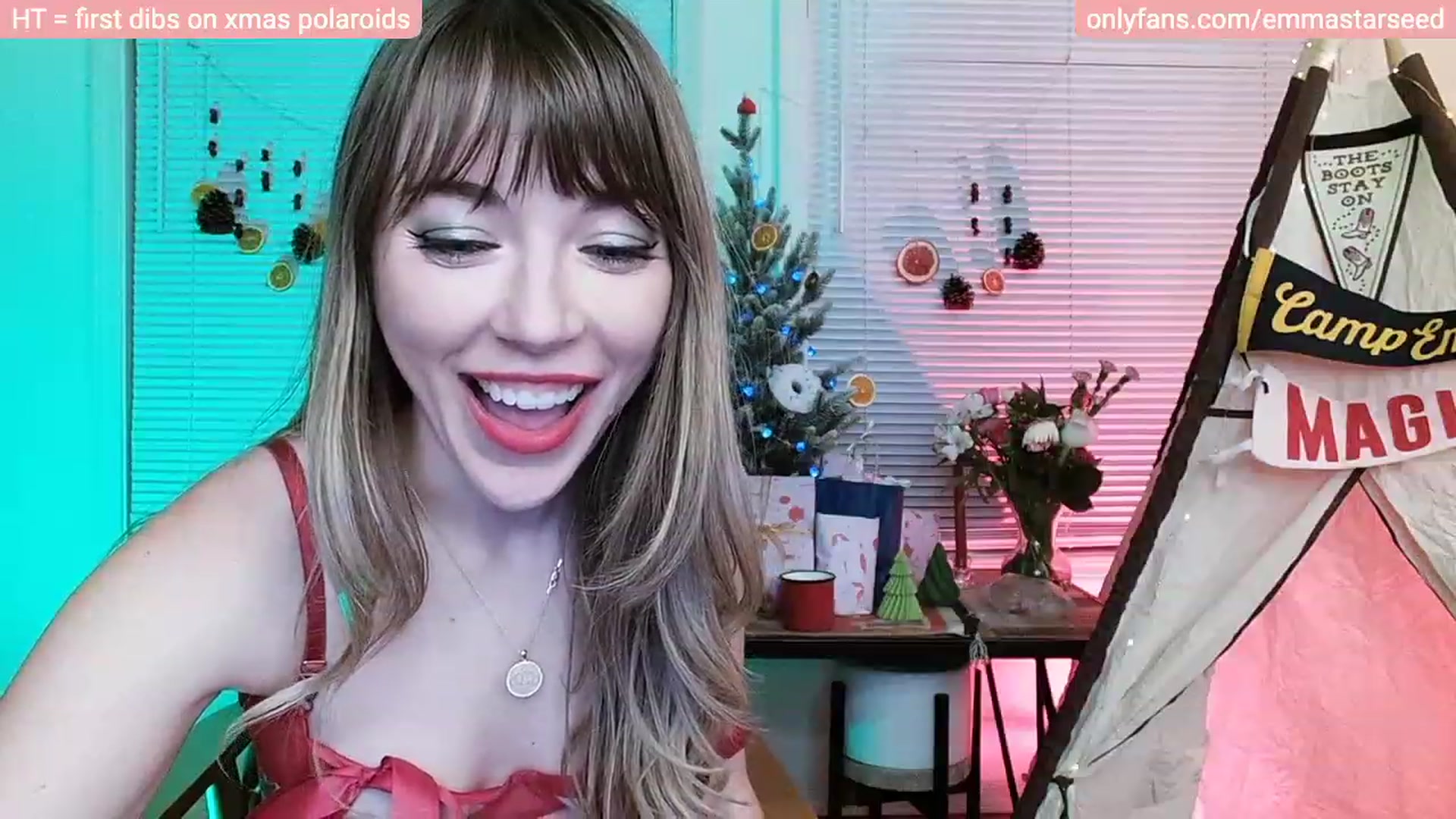 Gallery image thumbnail from EmmaStarseed's myfreecams stream on, 12/12/2022, 05:29 image 15 of 20