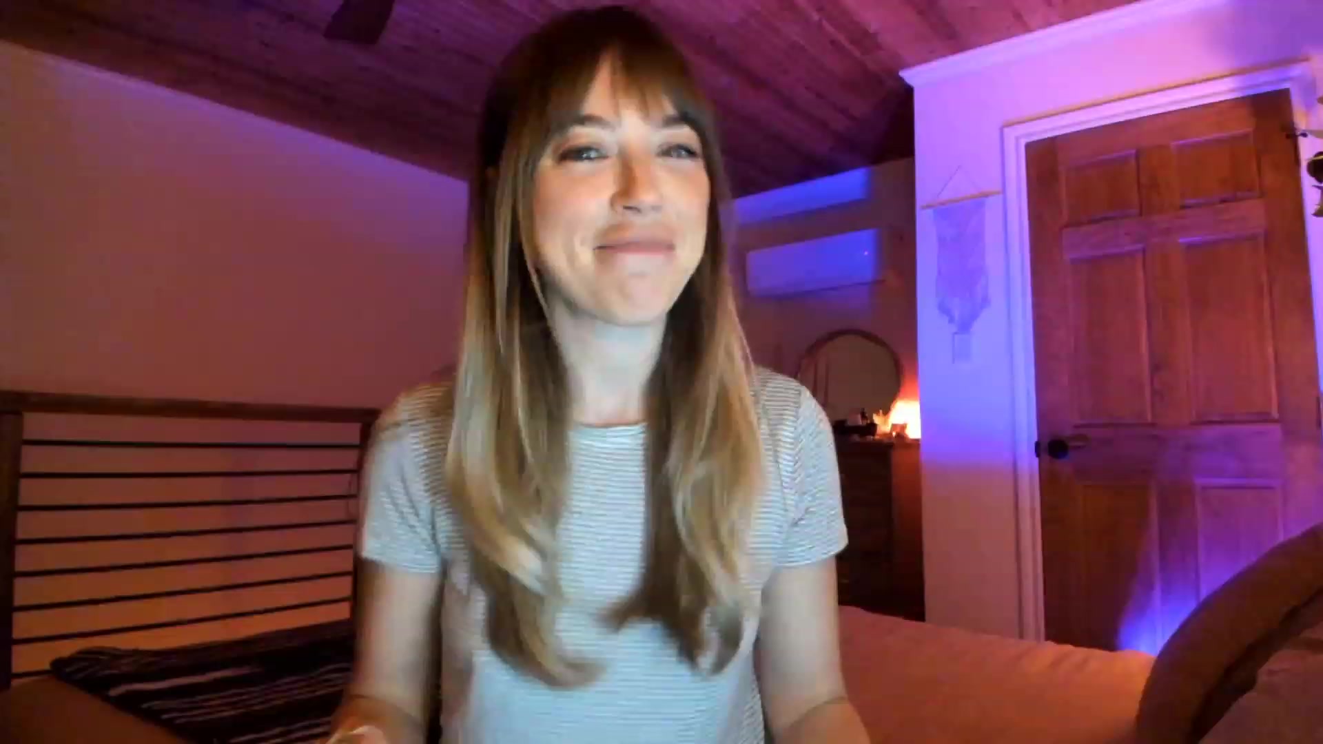 Gallery image thumbnail from EmmaStarseed's myfreecams stream on, 02/05/2023, 04:12 image 9 of 20