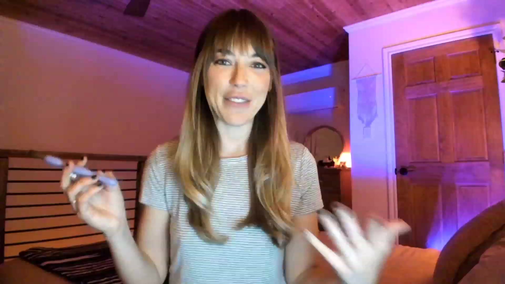 Gallery image thumbnail from EmmaStarseed's myfreecams stream on, 02/05/2023, 04:12 image 10 of 20