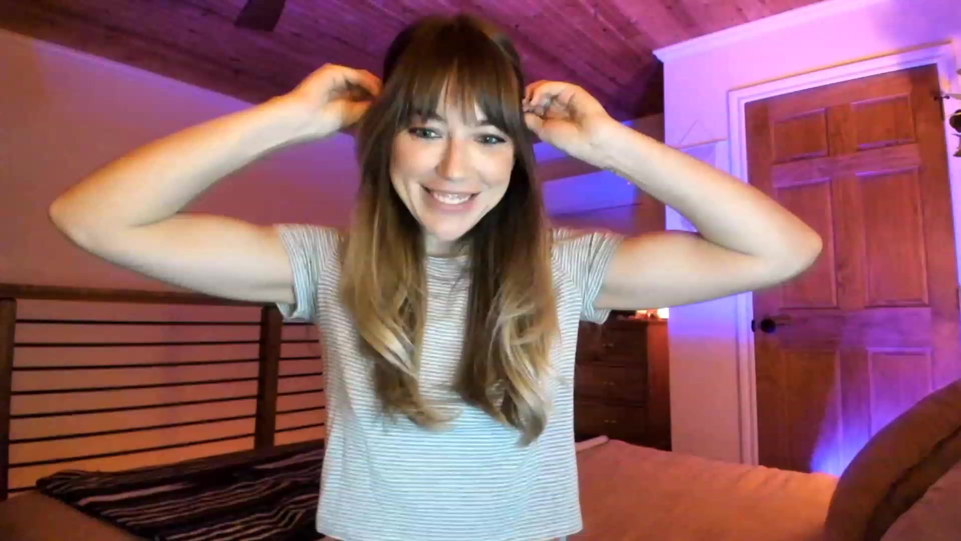 Gallery image thumbnail from EmmaStarseed's myfreecams stream on, 02/05/2023, 04:12 image 1 of 20
