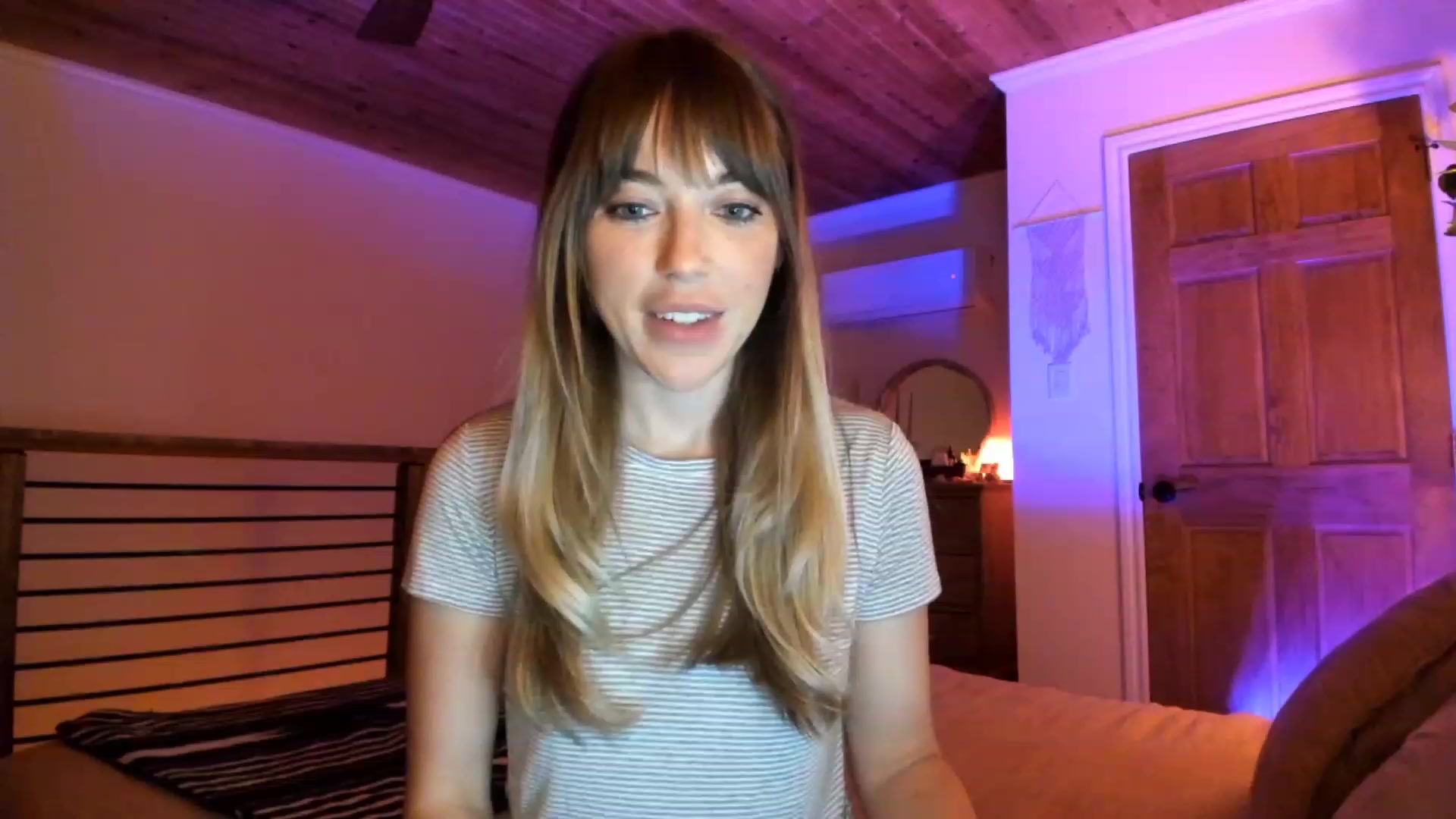 Gallery image thumbnail from EmmaStarseed's myfreecams stream on, 02/05/2023, 04:12 image 5 of 20