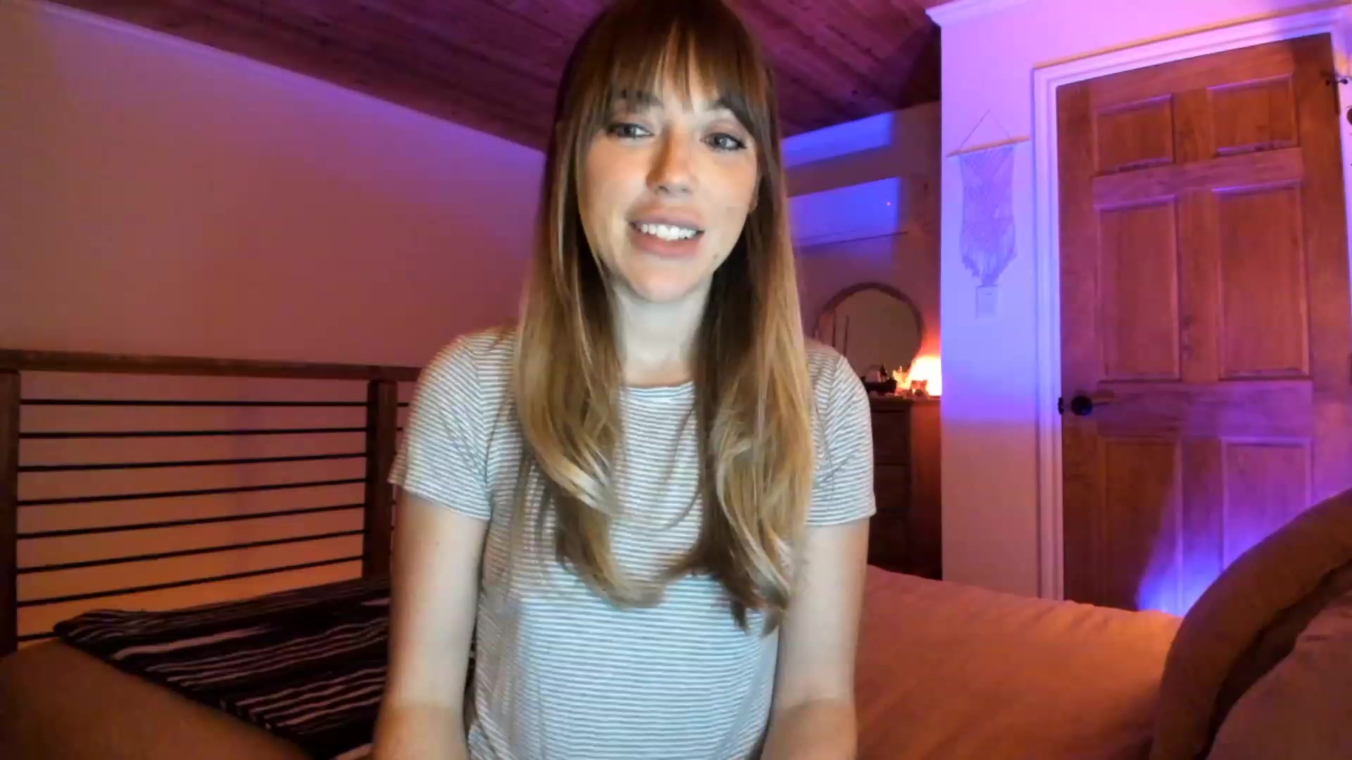 Gallery image thumbnail from EmmaStarseed's myfreecams stream on, 02/05/2023, 04:12 image 13 of 20
