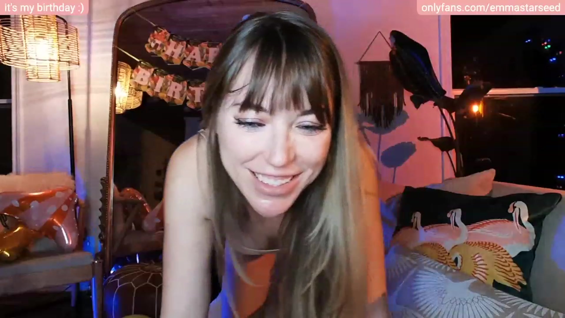 Gallery image thumbnail from EmmaStarseed's myfreecams stream on, 02/23/2023, 05:28 image 19 of 20
