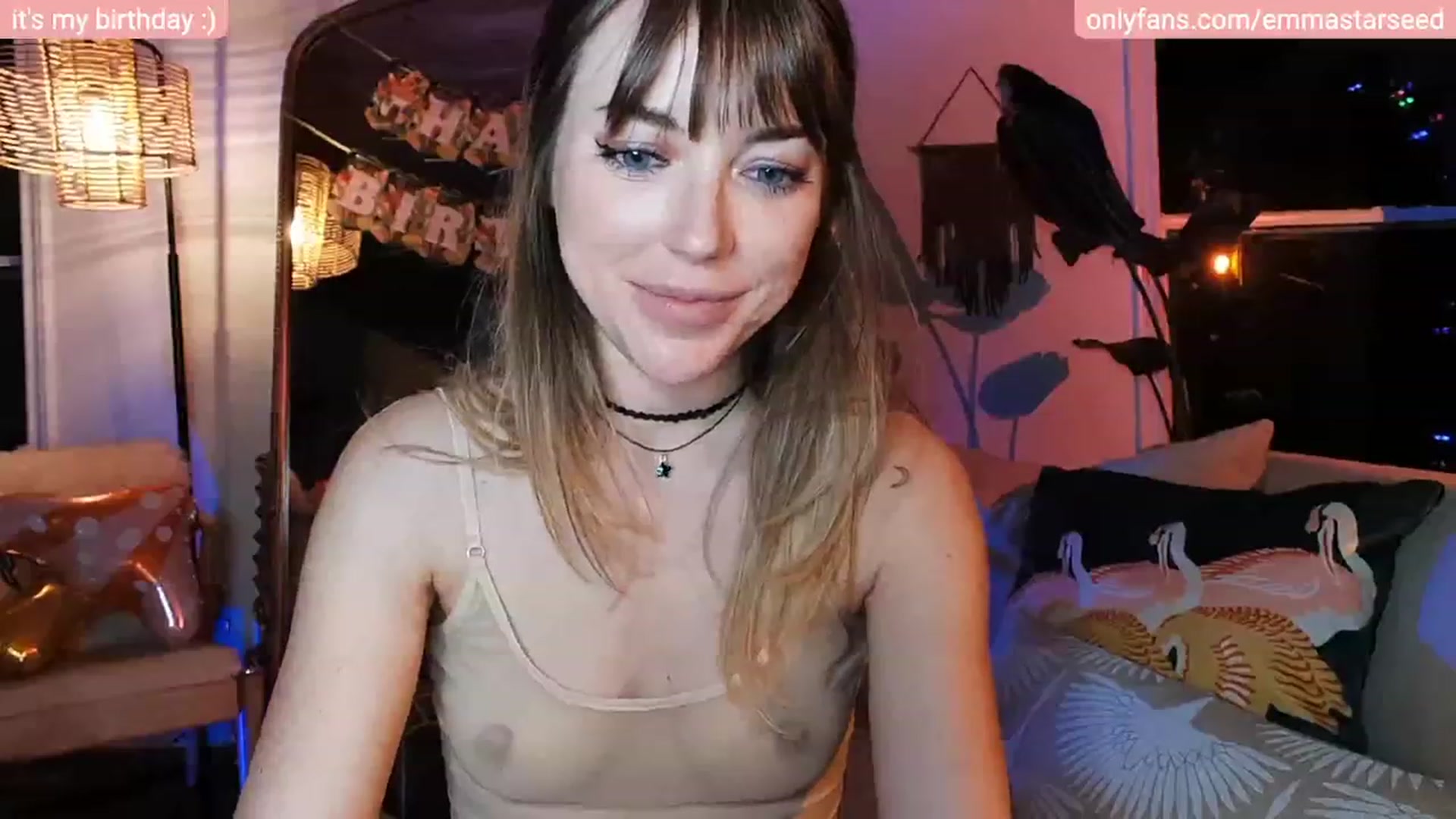 Gallery image thumbnail from EmmaStarseed's myfreecams stream on, 02/23/2023, 05:28 image 16 of 20