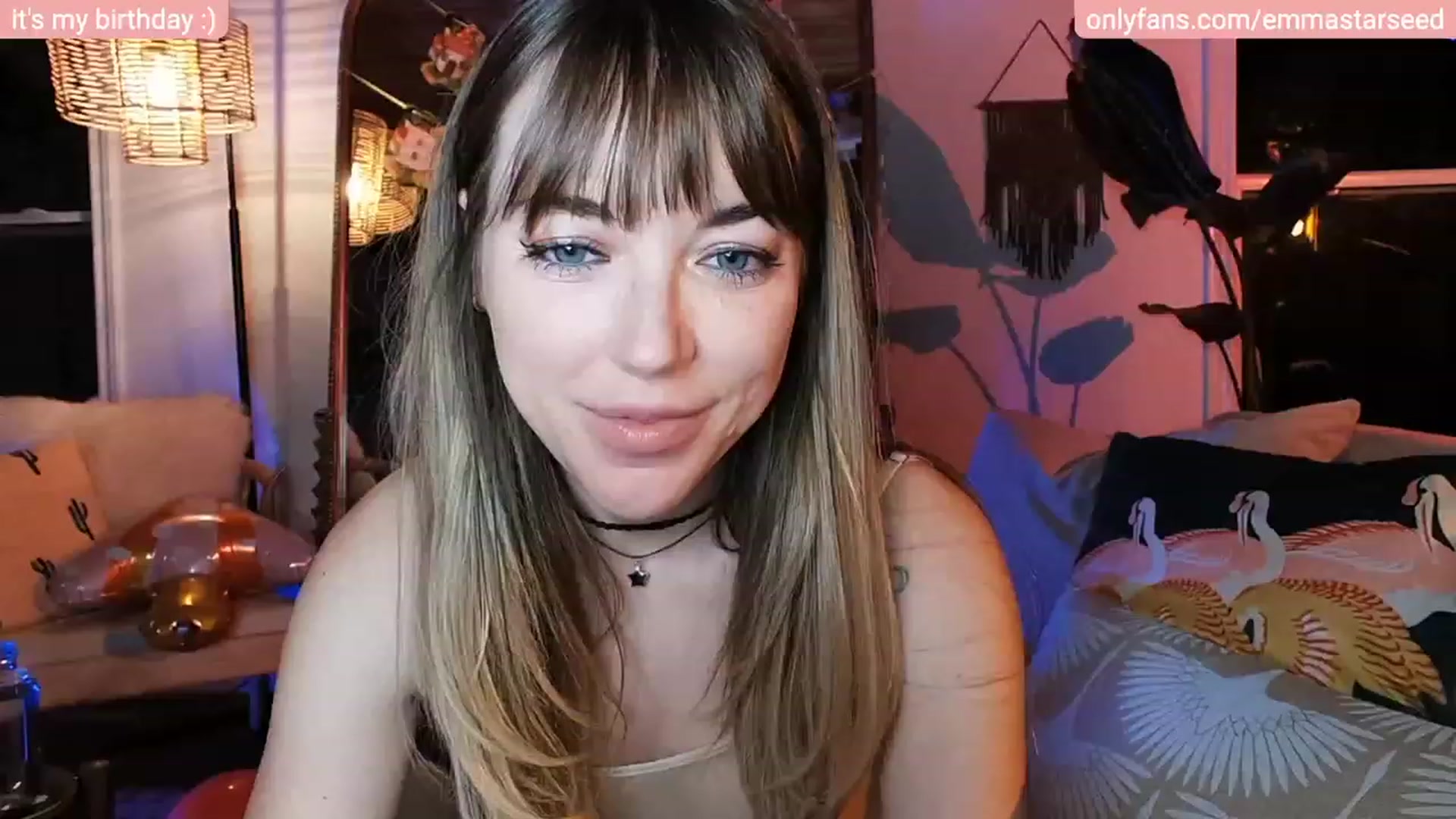 Gallery image thumbnail from EmmaStarseed's myfreecams stream on, 02/23/2023, 06:29 image 1 of 20