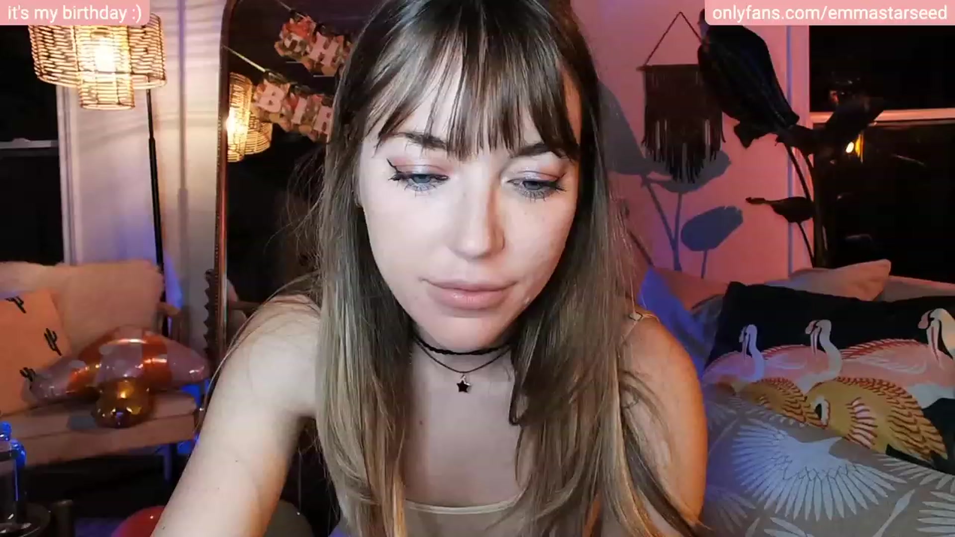 Gallery image thumbnail from EmmaStarseed's myfreecams stream on, 02/23/2023, 06:29 image 2 of 20