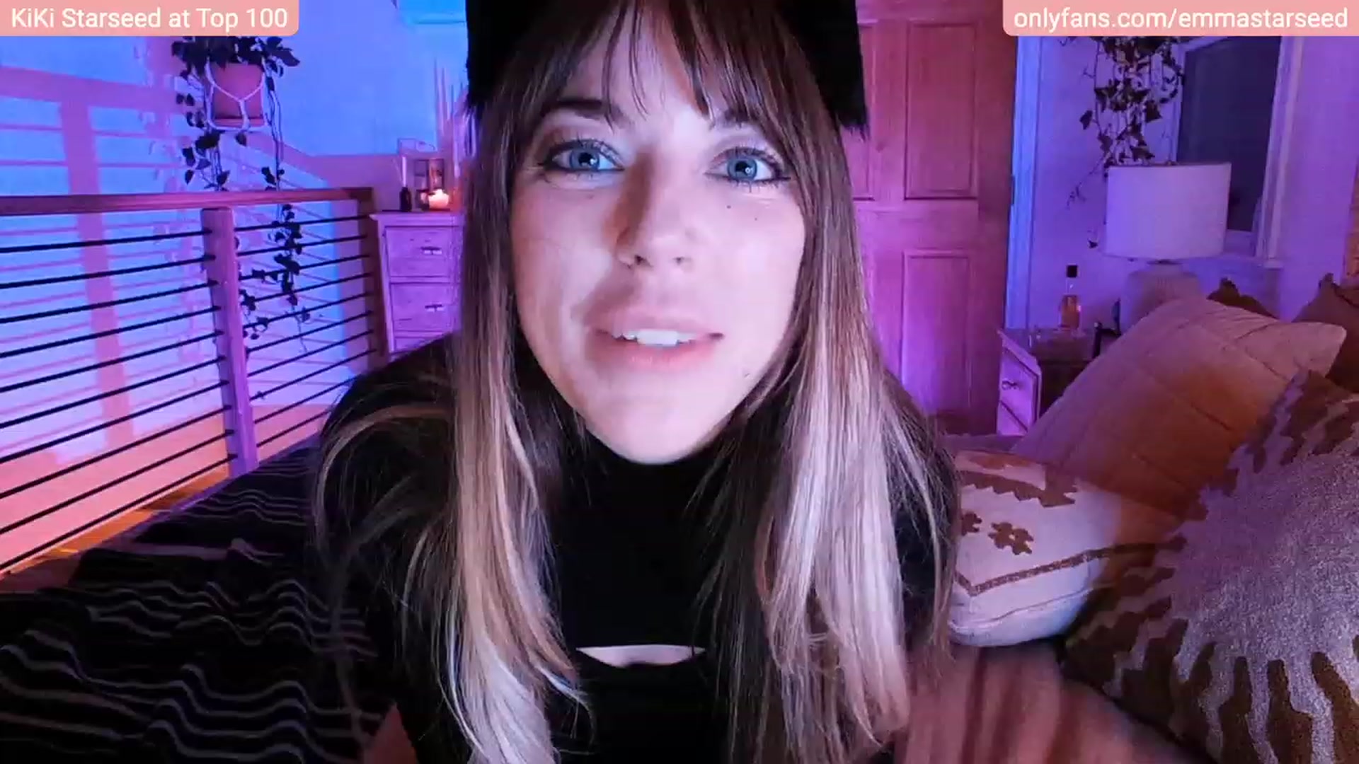 Gallery image thumbnail from EmmaStarseed's myfreecams stream on, 05/01/2023, 04:01 image 4 of 20
