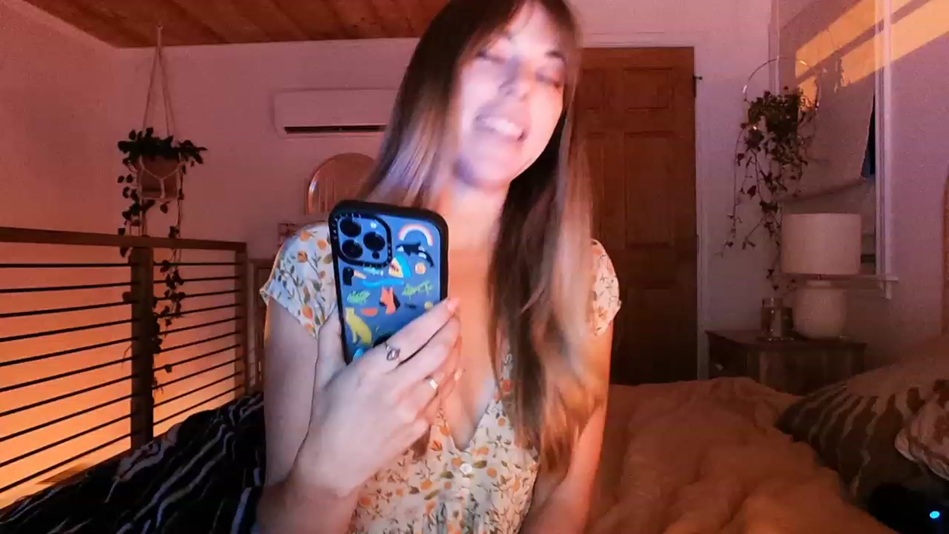 Gallery image thumbnail from EmmaStarseed's myfreecams stream on, 06/15/2023, 04:15 image 5 of 20