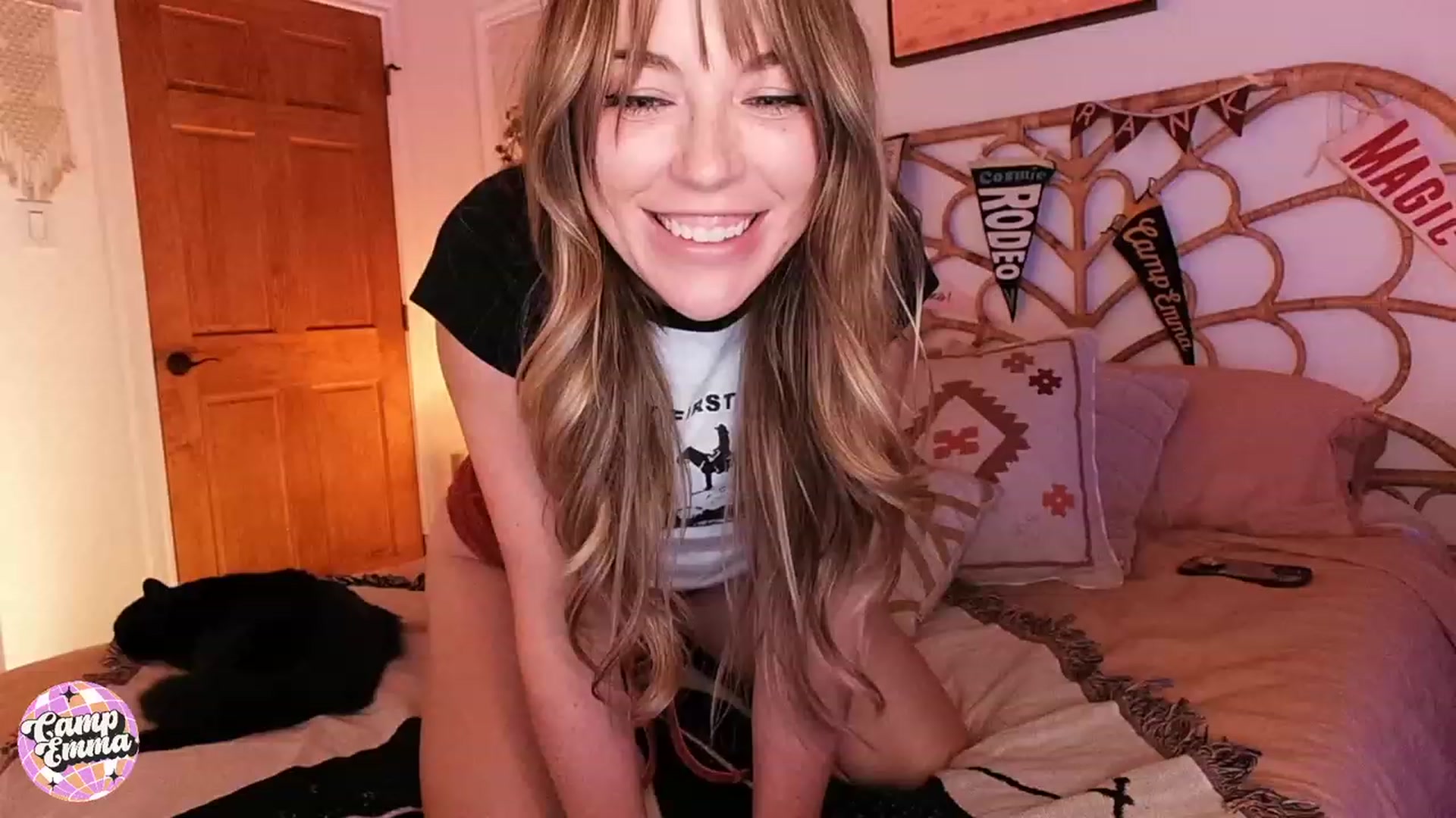 Gallery image thumbnail from EmmaStarseed's myfreecams stream on, 09/03/2023, 03:13 image 18 of 20
