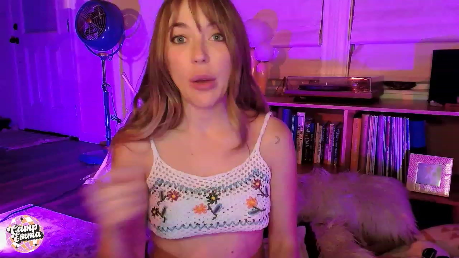 Gallery image thumbnail from EmmaStarseed's myfreecams stream on, 09/13/2023, 04:39 image 7 of 20