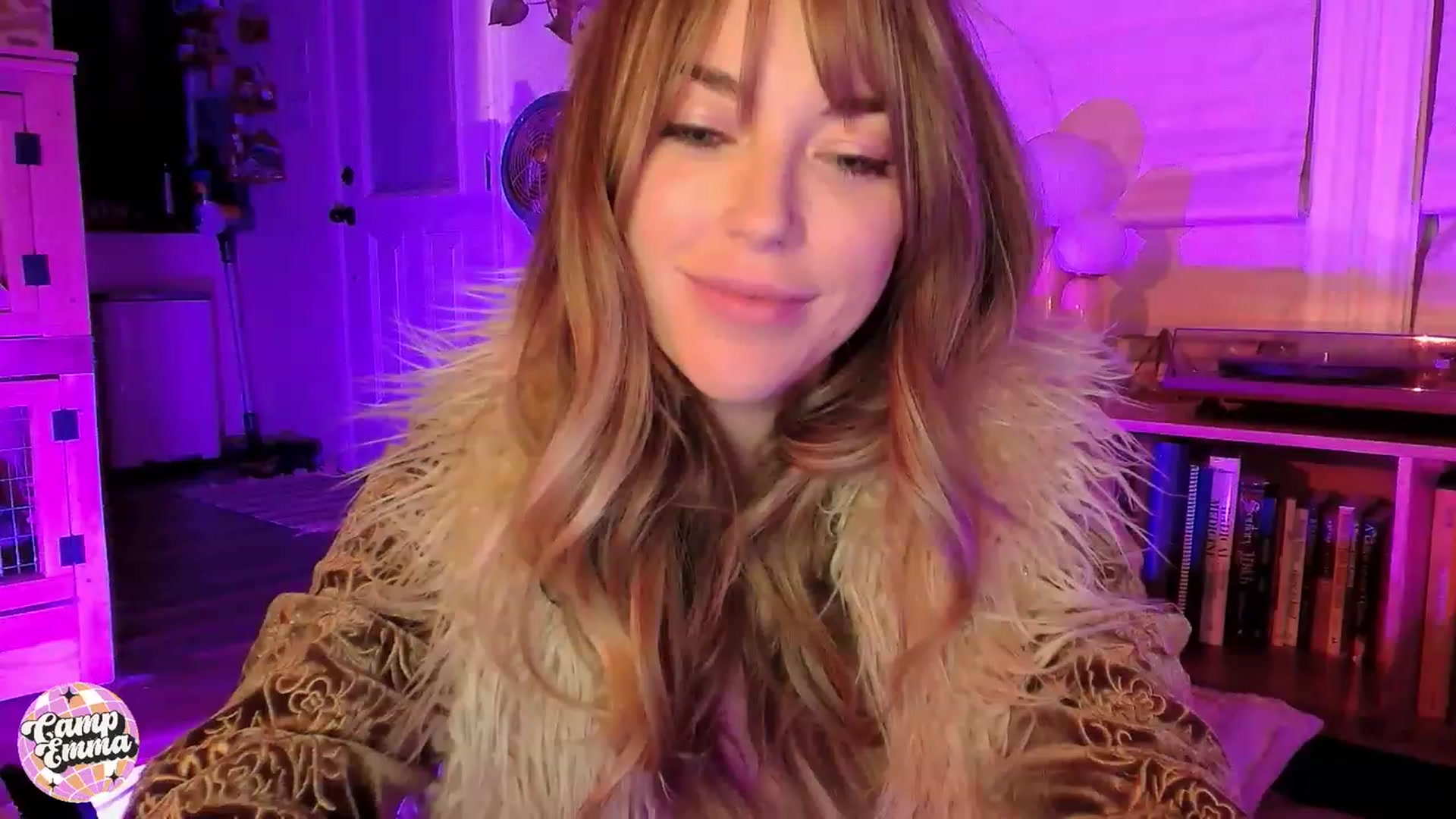 Gallery image thumbnail from EmmaStarseed's myfreecams stream on, 09/13/2023, 06:32 image 1 of 20