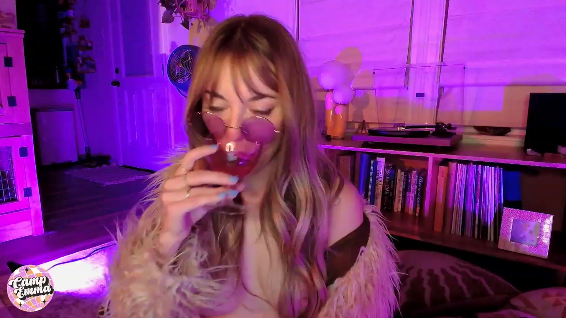 Gallery image thumbnail from EmmaStarseed's myfreecams stream on, 09/13/2023, 06:32 image 16 of 20