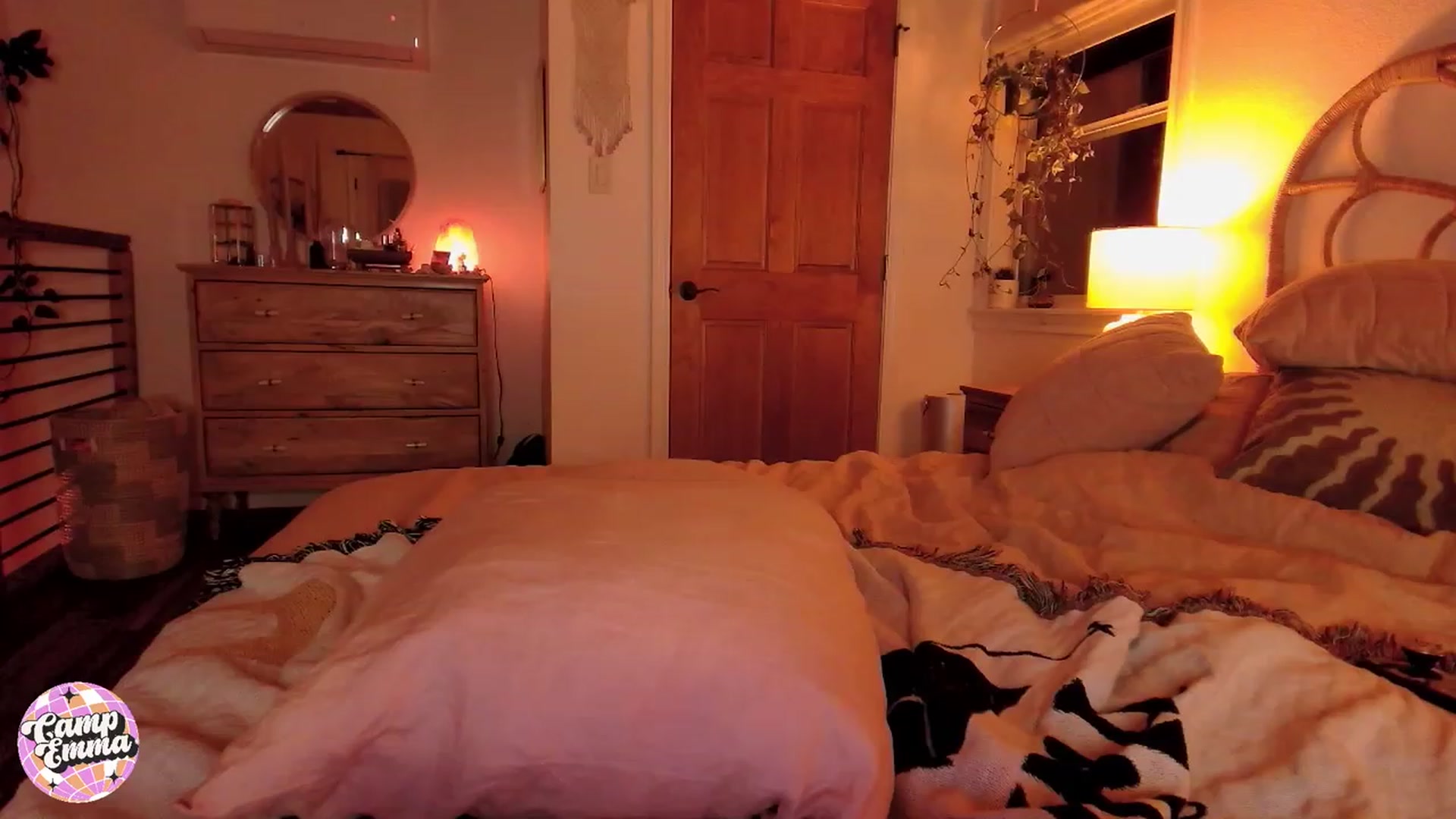 Gallery image thumbnail from EmmaStarseed's myfreecams stream on, 09/14/2023, 05:16 image 4 of 20