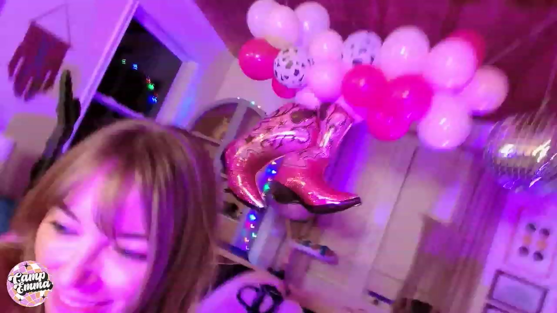 Gallery image thumbnail from EmmaStarseed's myfreecams stream on, 09/16/2023, 05:48 image 18 of 20