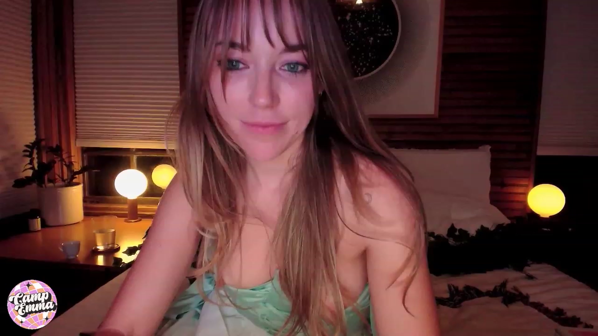 Gallery image thumbnail from EmmaStarseed's myfreecams stream on, 09/23/2023, 06:14 image 18 of 20