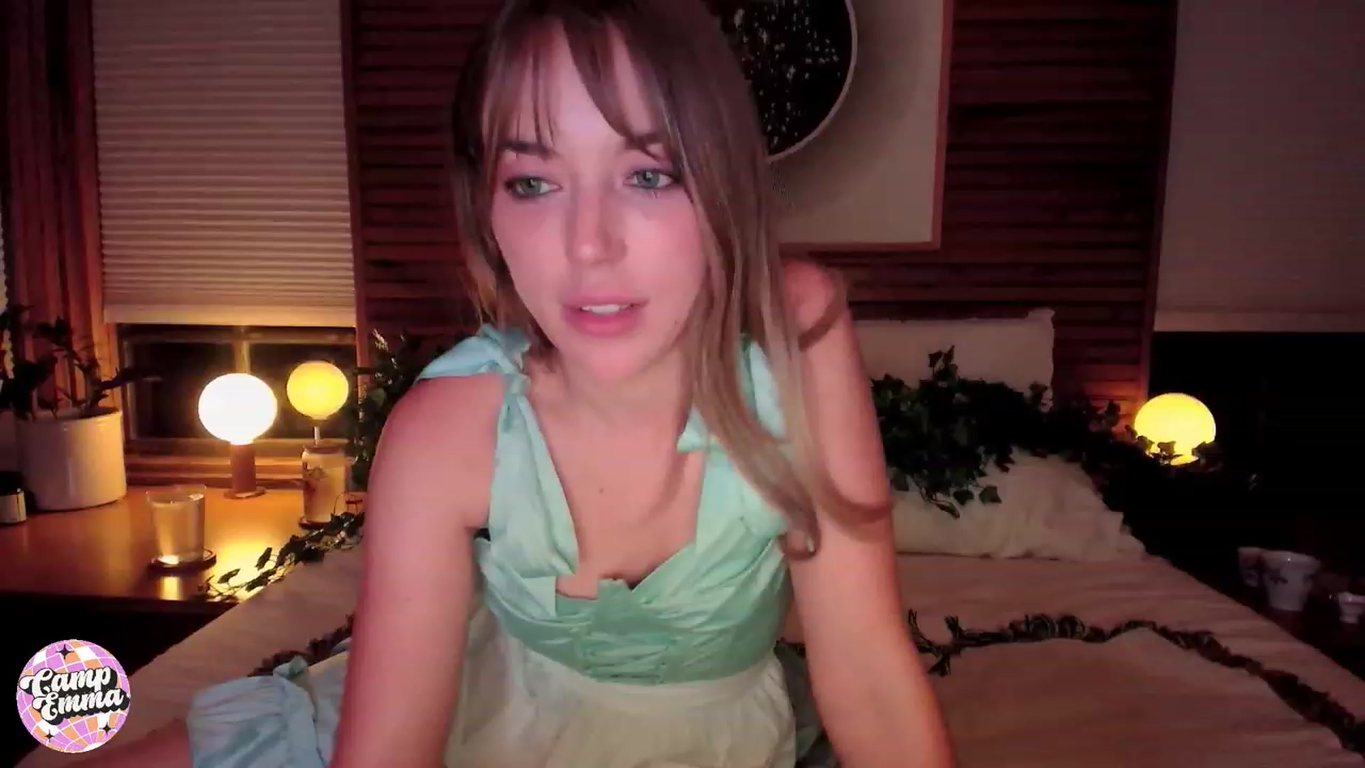 Gallery image thumbnail from EmmaStarseed's myfreecams stream on, 09/23/2023, 06:14 image 2 of 20