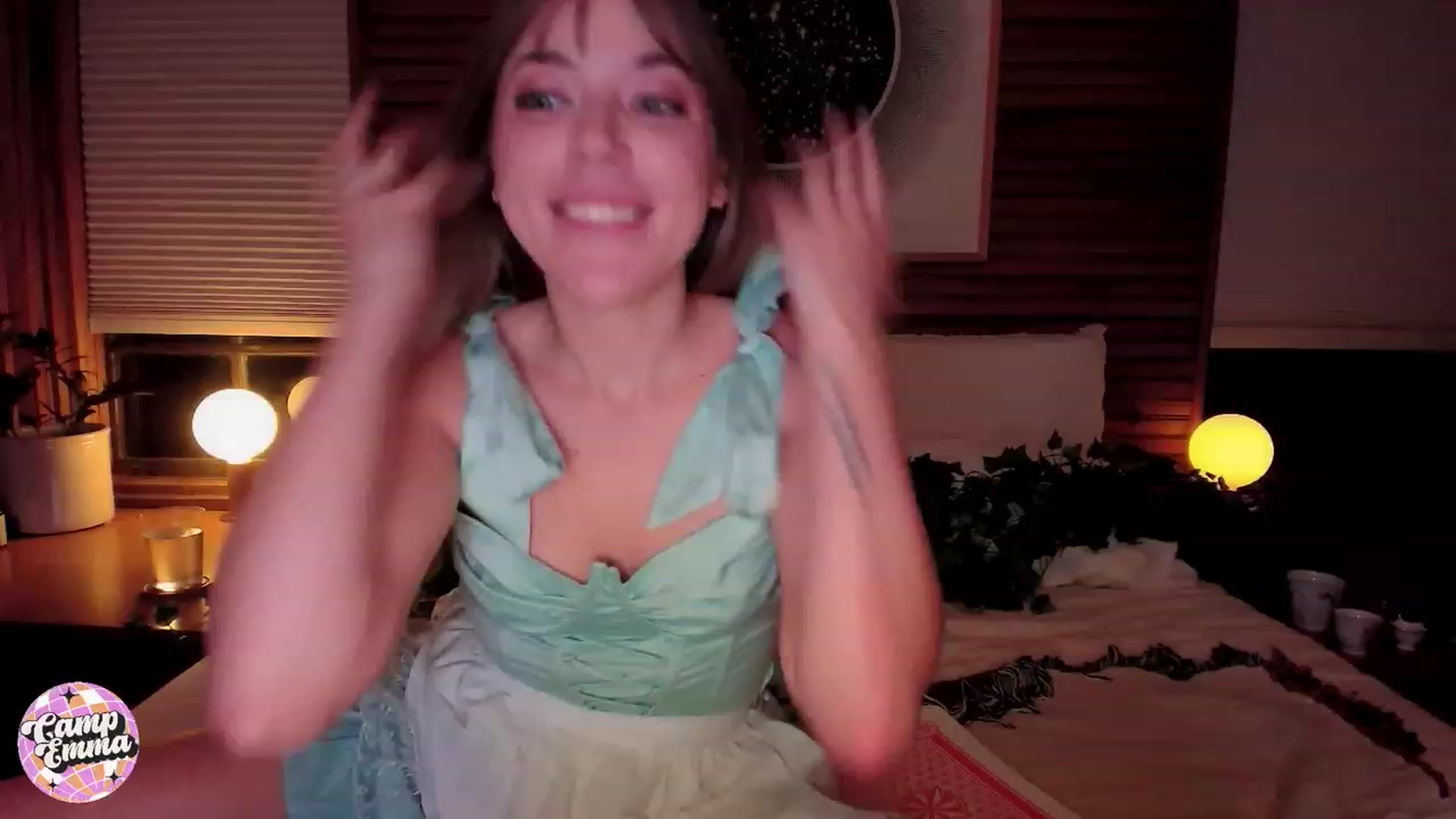 Gallery image thumbnail from EmmaStarseed's myfreecams stream on, 09/23/2023, 06:14 image 8 of 20