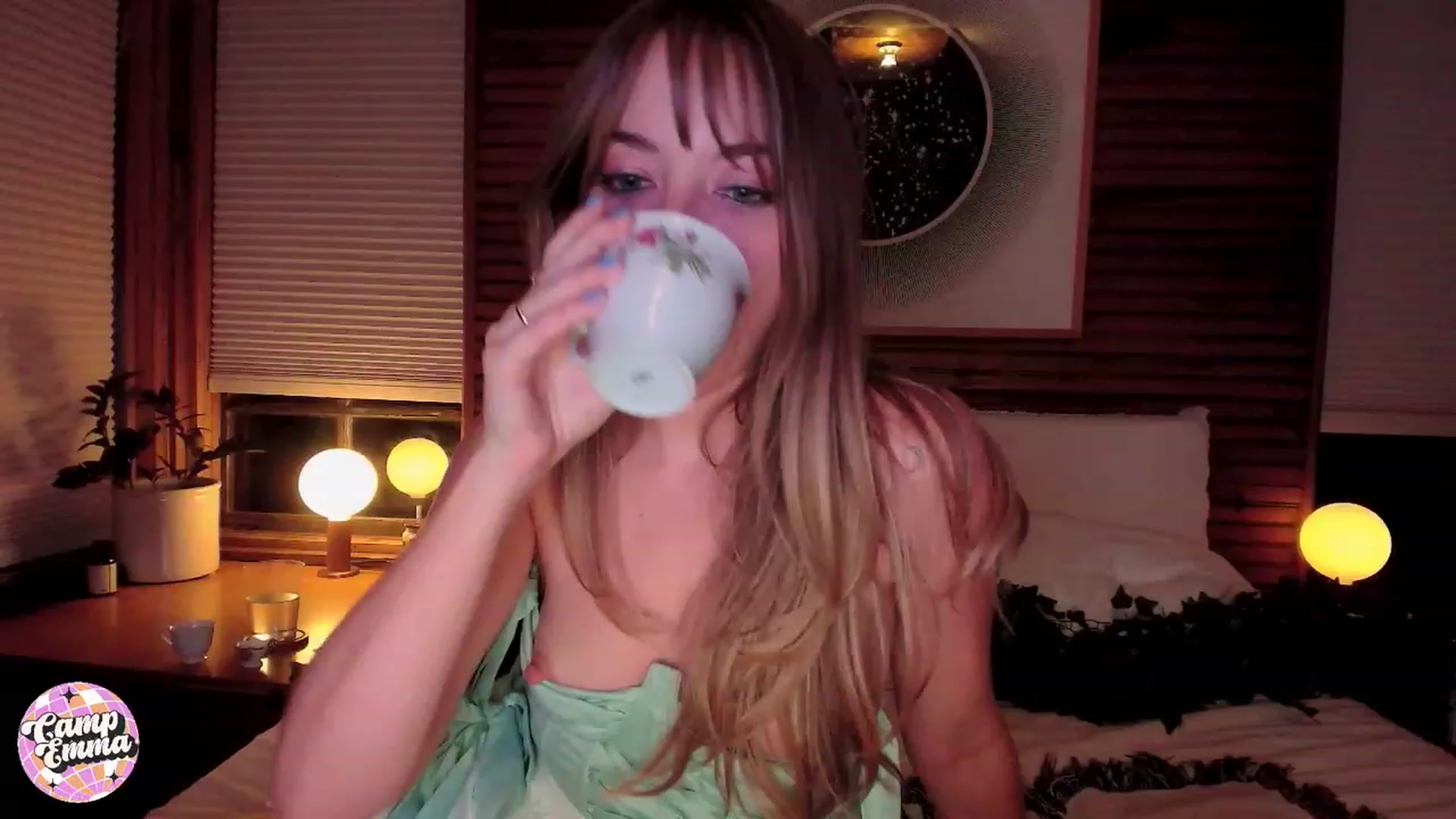 Gallery image thumbnail from EmmaStarseed's myfreecams stream on, 09/23/2023, 06:57 image 7 of 20