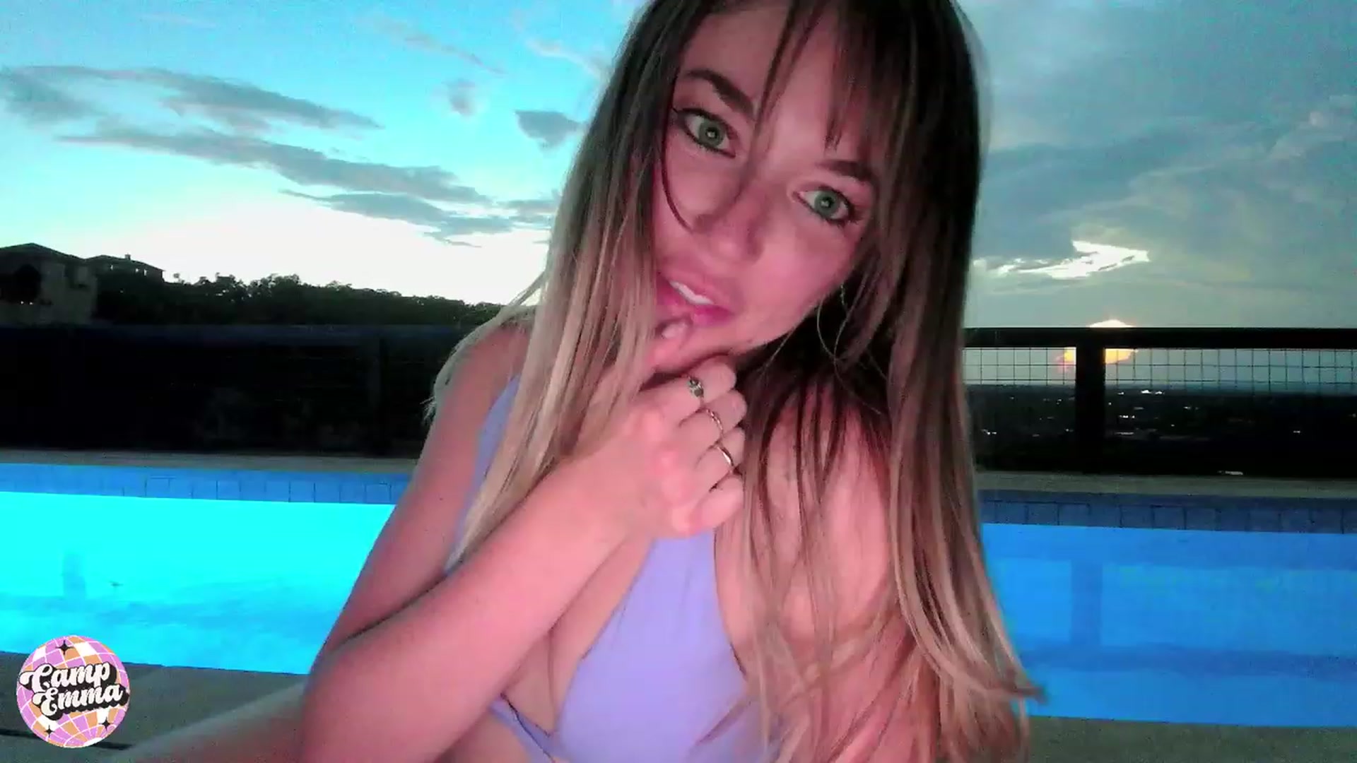 Gallery image thumbnail from EmmaStarseed's myfreecams stream on, 09/25/2023, 01:04 image 6 of 20