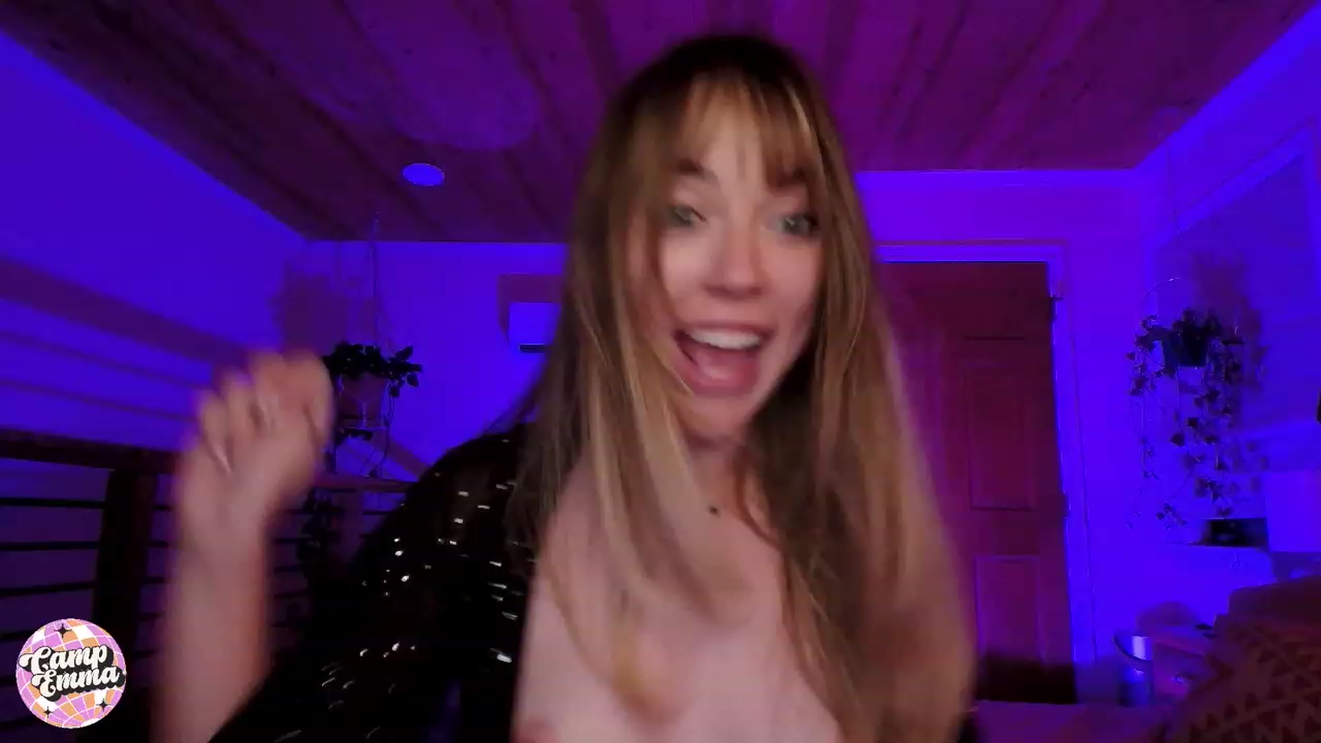 Gallery image thumbnail from EmmaStarseed's myfreecams stream on, 09/30/2023, 07:12 image 12 of 20