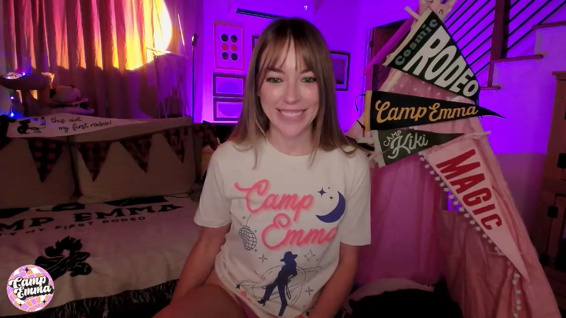 Gallery image thumbnail from EmmaStarseed's myfreecams stream on, 10/01/2023, 03:07 image 3 of 20