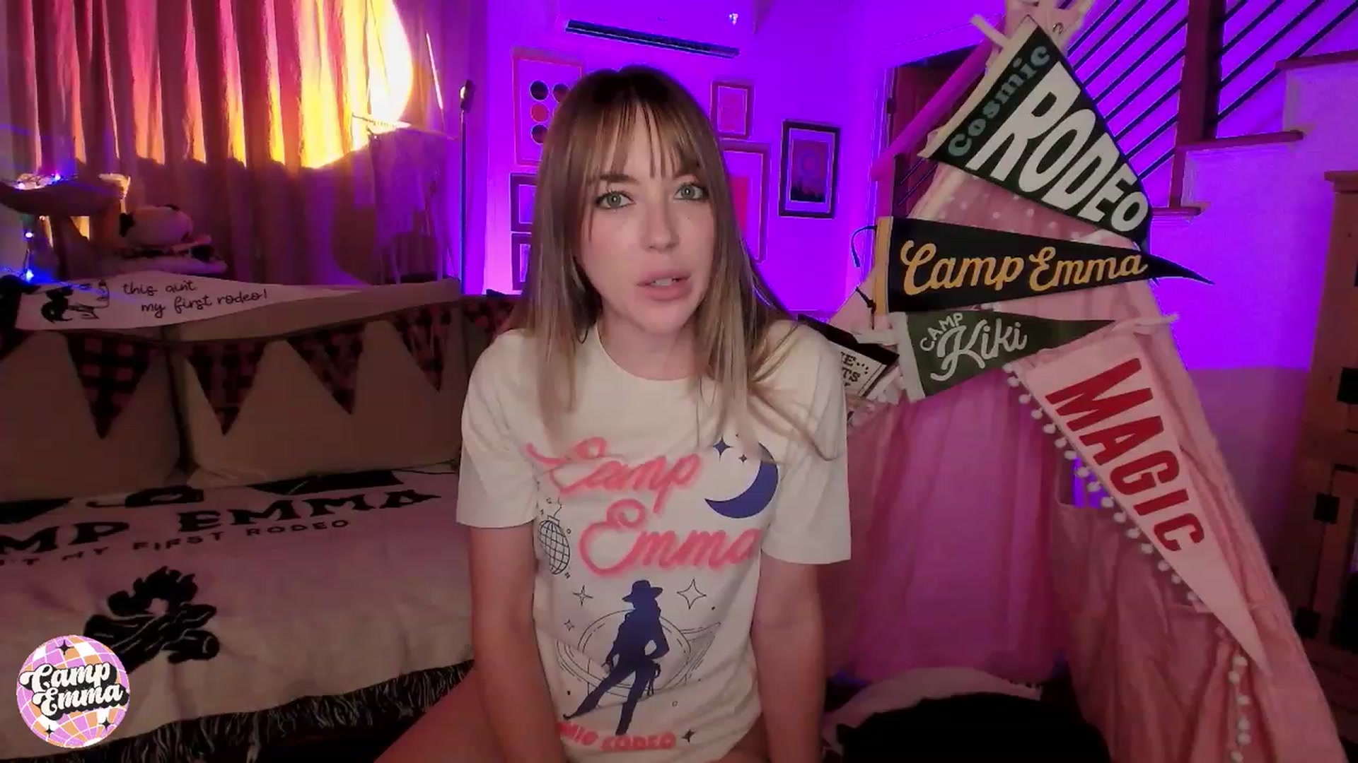 Gallery image thumbnail from EmmaStarseed's myfreecams stream on, 10/01/2023, 03:07 image 4 of 20