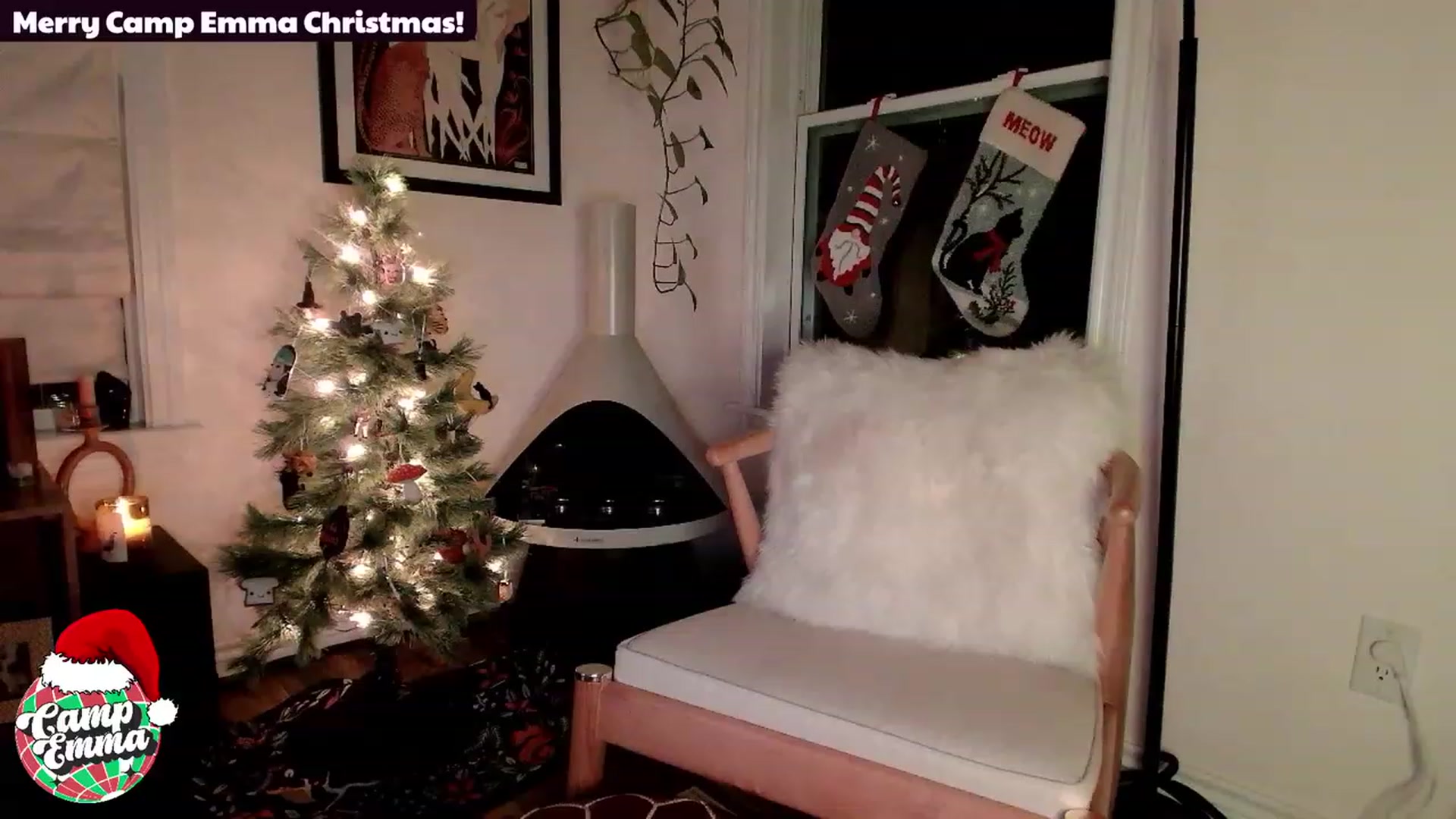 Gallery image thumbnail from EmmaStarseed's myfreecams stream on, 12/20/2023, 03:43 image 10 of 20