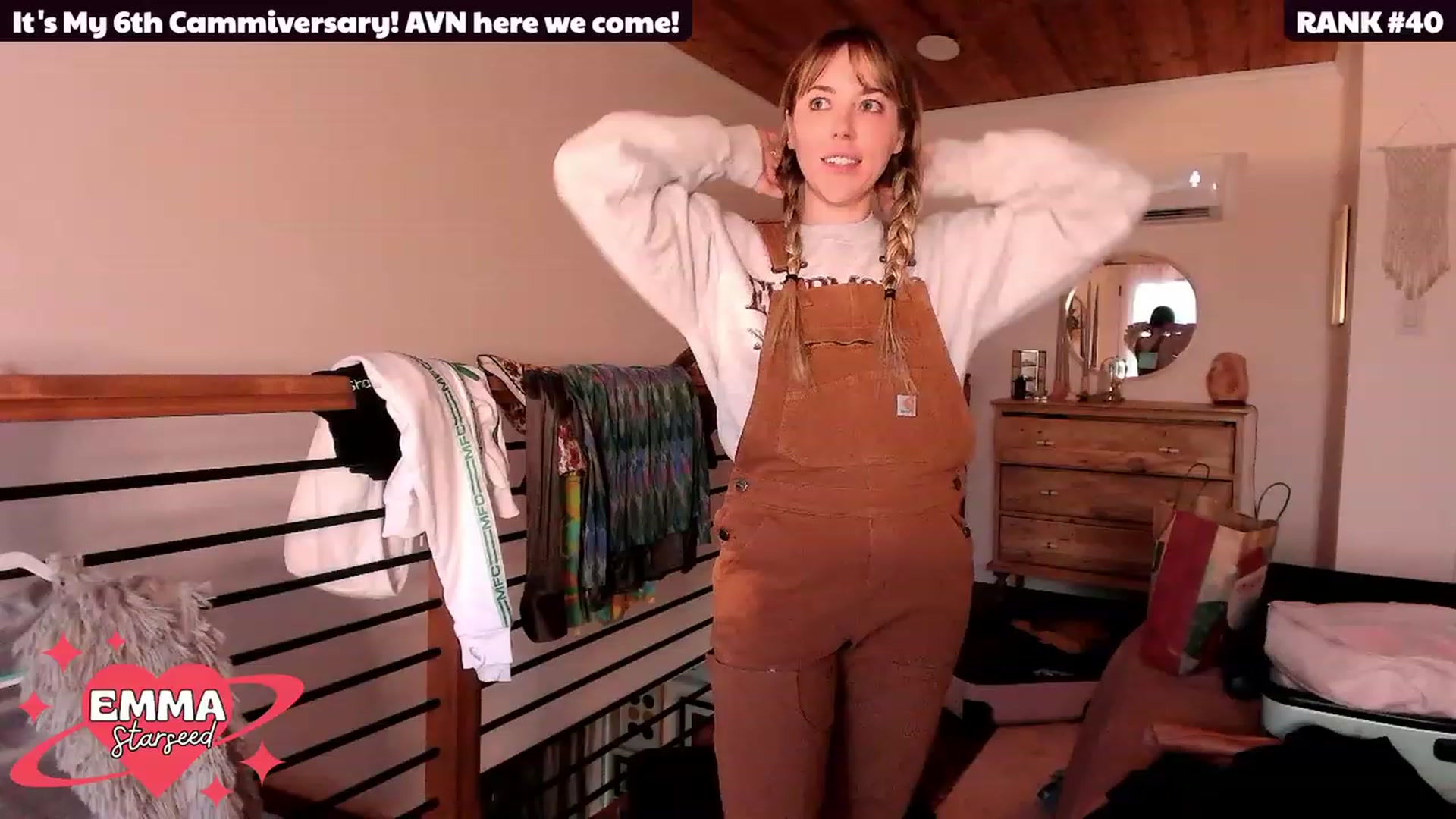 Gallery image thumbnail from EmmaStarseed's myfreecams stream on, 01/21/2024, 23:21 image 14 of 20