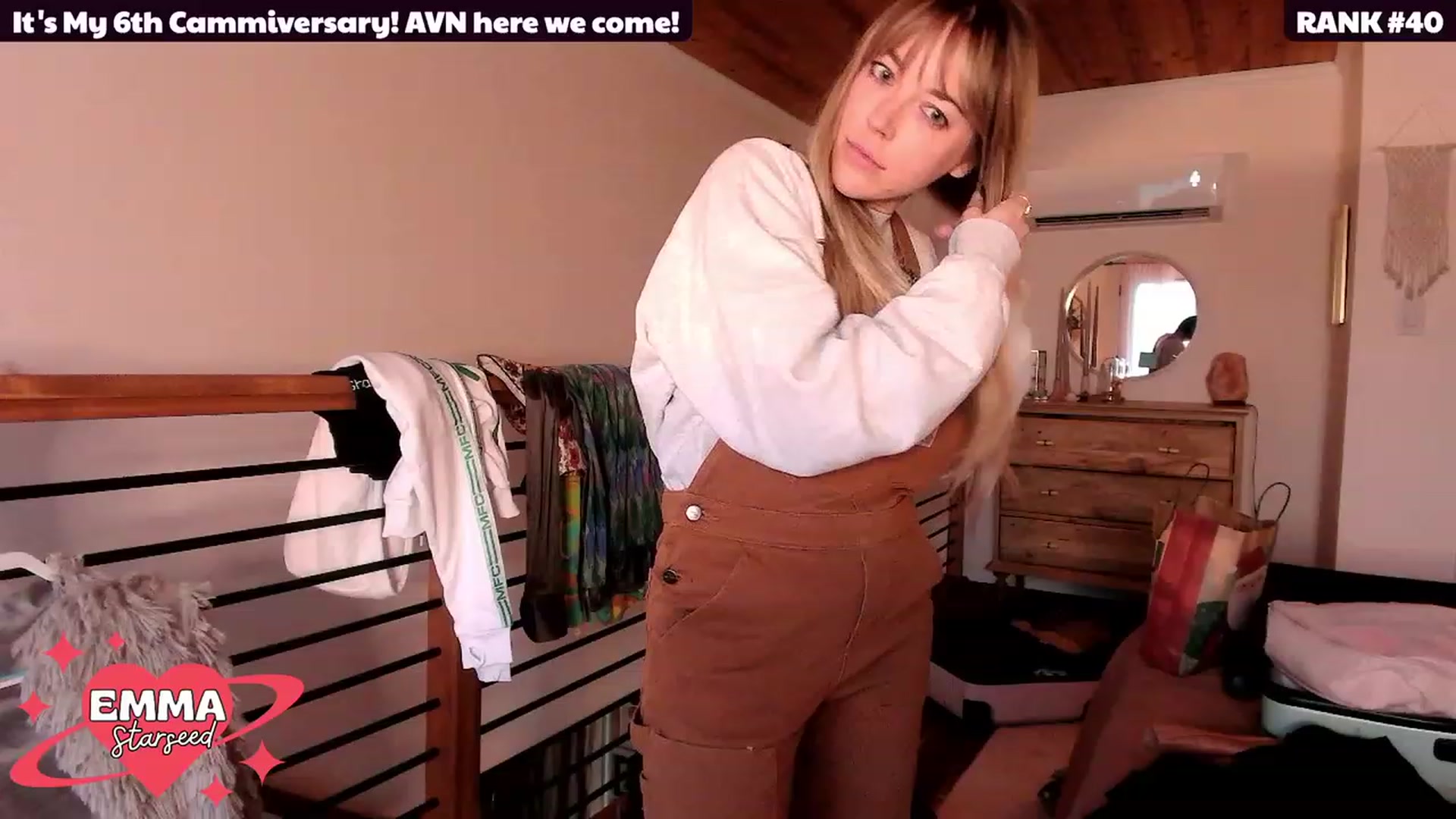 Gallery image thumbnail from EmmaStarseed's myfreecams stream on, 01/21/2024, 23:21 image 11 of 20