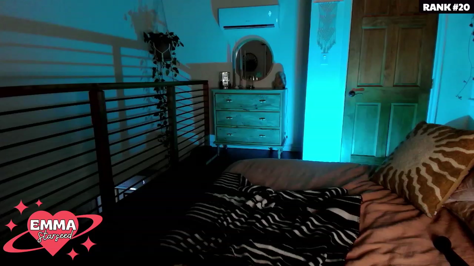 Gallery image thumbnail from EmmaStarseed's myfreecams stream on, 02/01/2024, 06:36 image 10 of 20