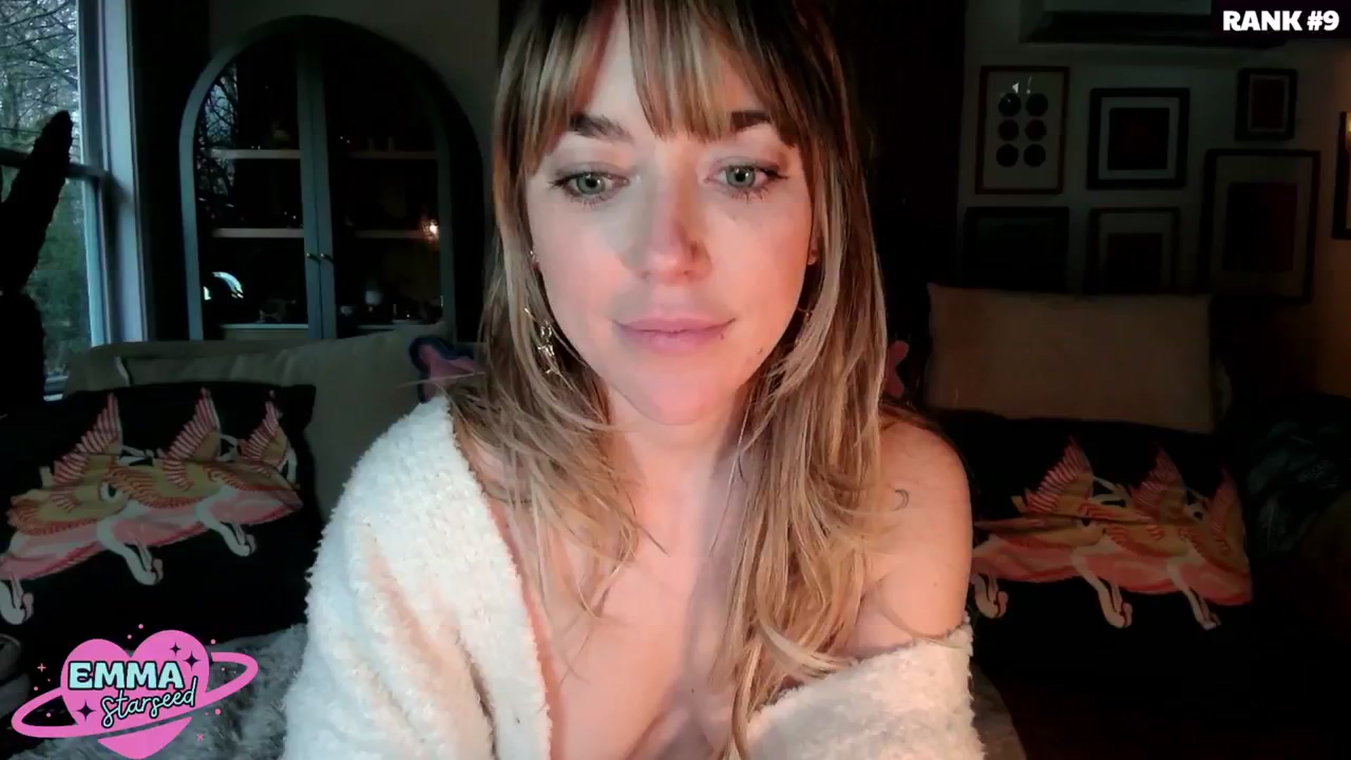 Gallery image thumbnail from EmmaStarseed's myfreecams stream on, 02/11/2024, 23:56 image 10 of 20