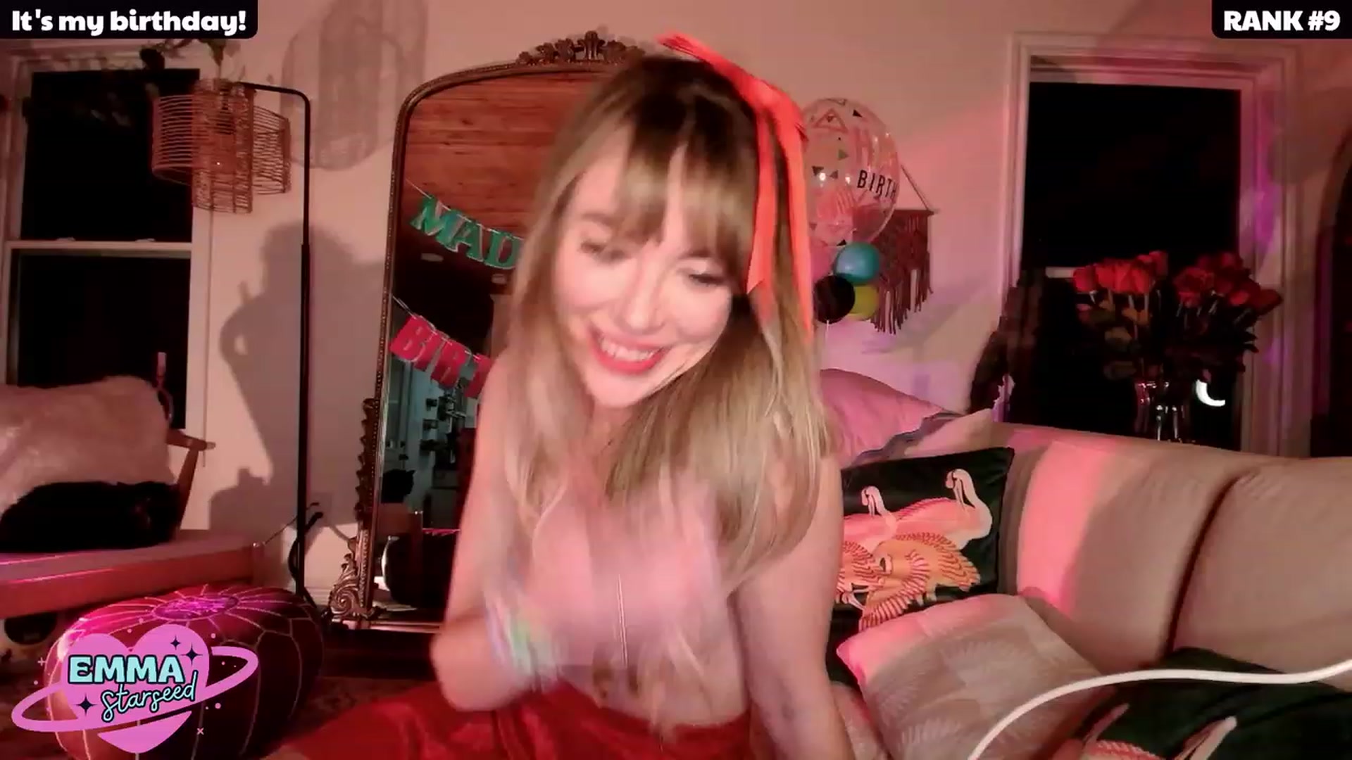 Gallery image thumbnail from EmmaStarseed's myfreecams stream on, 02/25/2024, 09:17 image 2 of 20