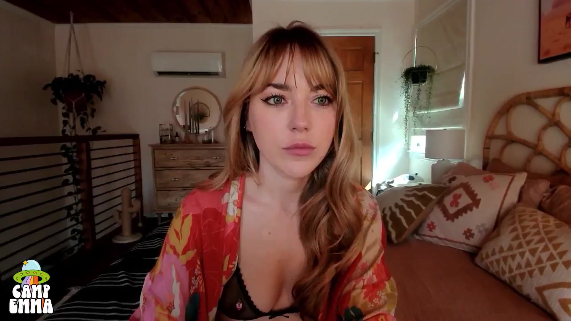 Gallery image thumbnail from EmmaStarseed's myfreecams stream on, 09/22/2024, 20:32 image 19 of 20