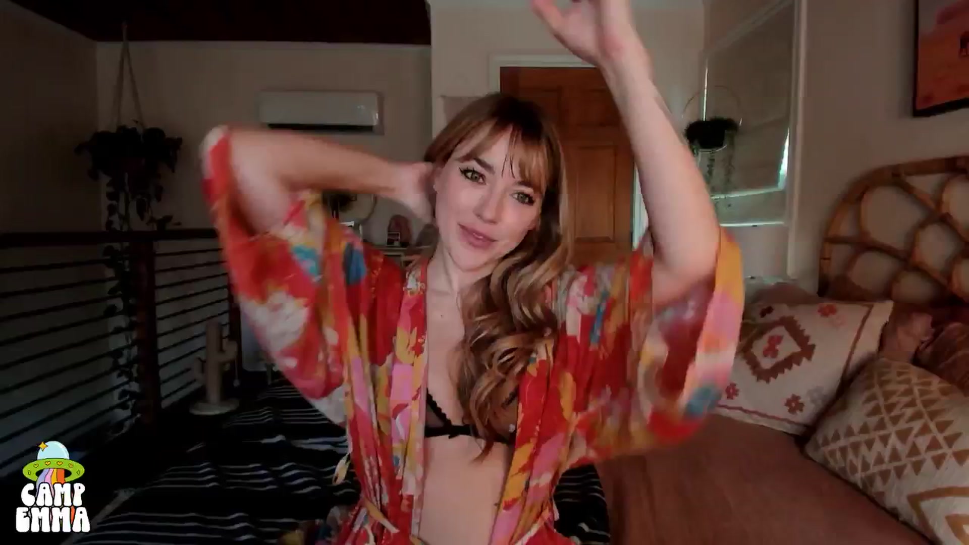 Gallery image thumbnail from EmmaStarseed's myfreecams stream on, 09/22/2024, 20:32 image 4 of 20
