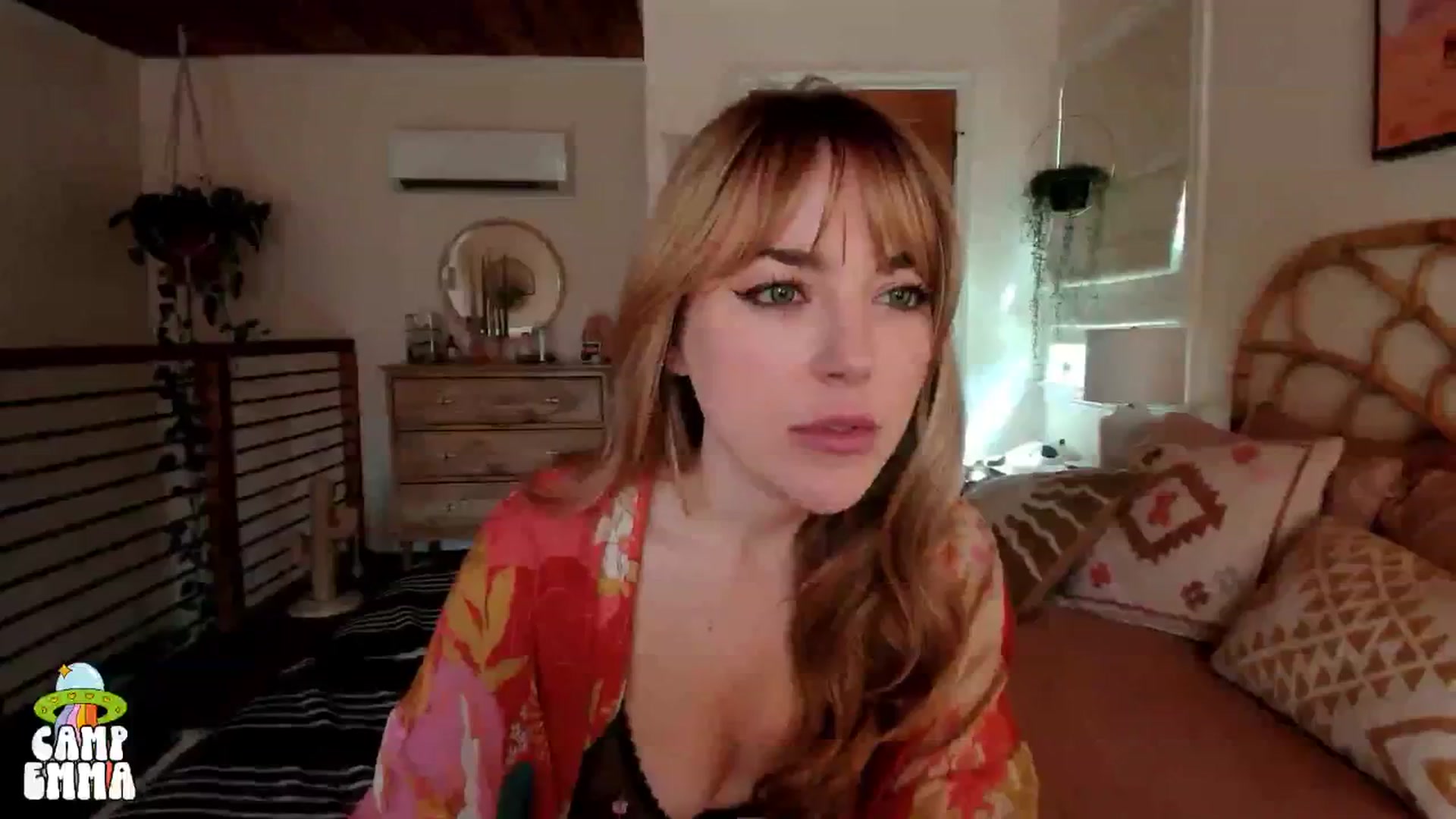 Gallery image thumbnail from EmmaStarseed's myfreecams stream on, 09/22/2024, 20:32 image 18 of 20