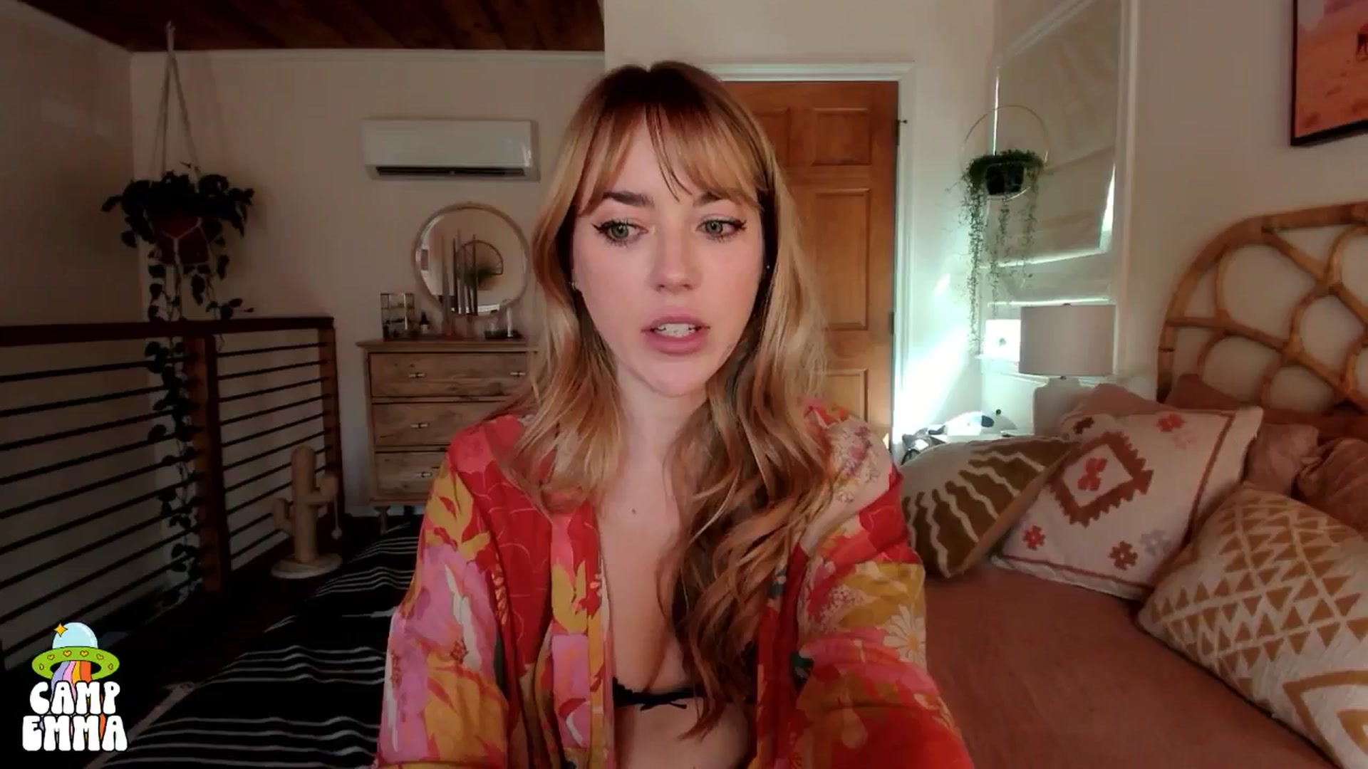 Gallery image thumbnail from EmmaStarseed's myfreecams stream on, 09/22/2024, 20:32 image 1 of 20