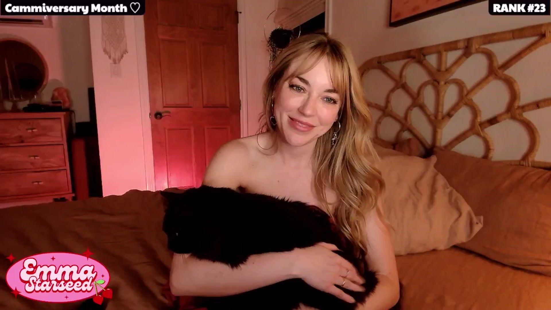 Gallery image thumbnail from EmmaStarseed's myfreecams stream on, 01/18/2025, 06:52 image 19 of 20