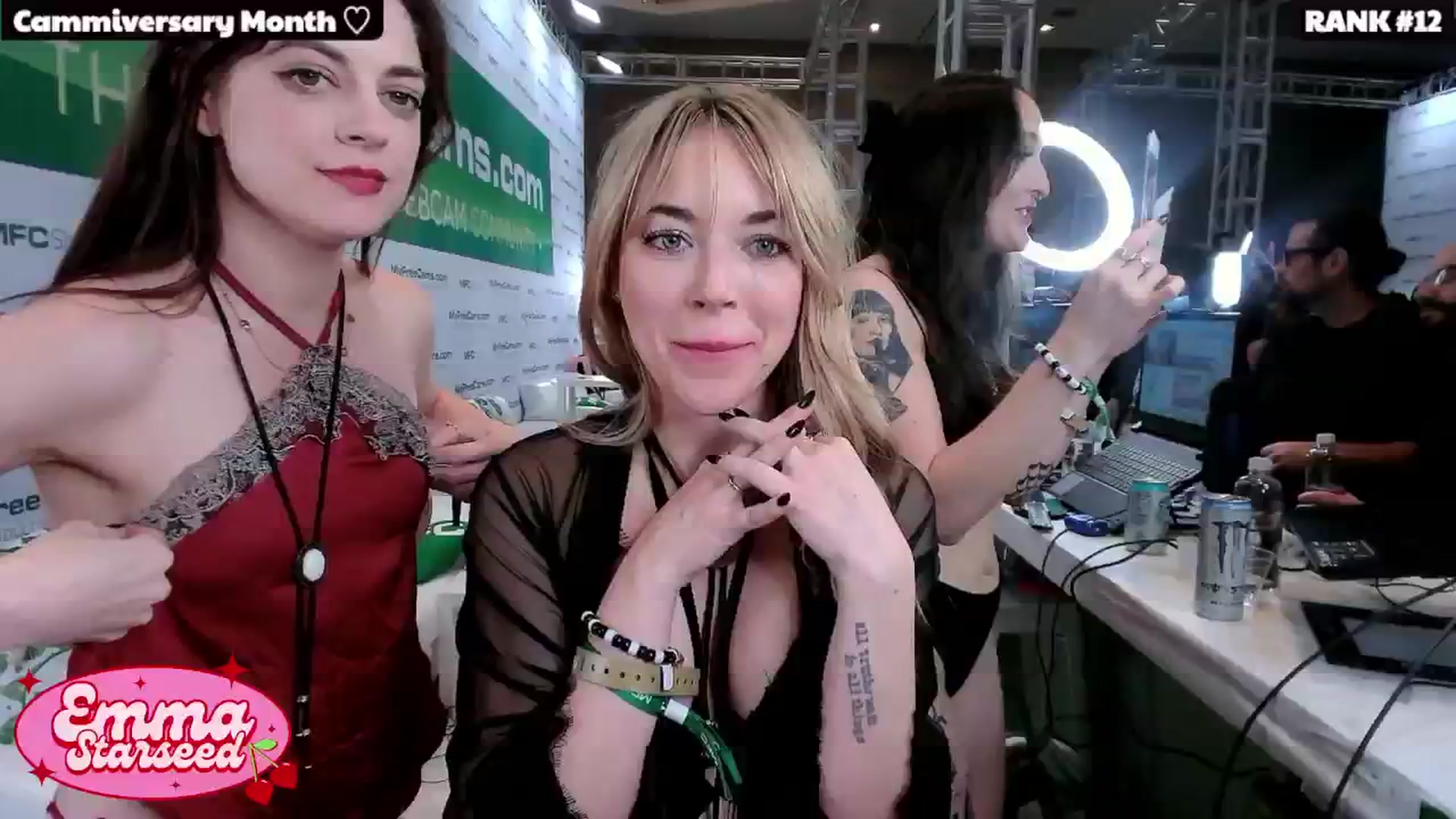 Gallery image thumbnail from EmmaStarseed's myfreecams stream on, 01/25/2025, 02:37 image 17 of 20