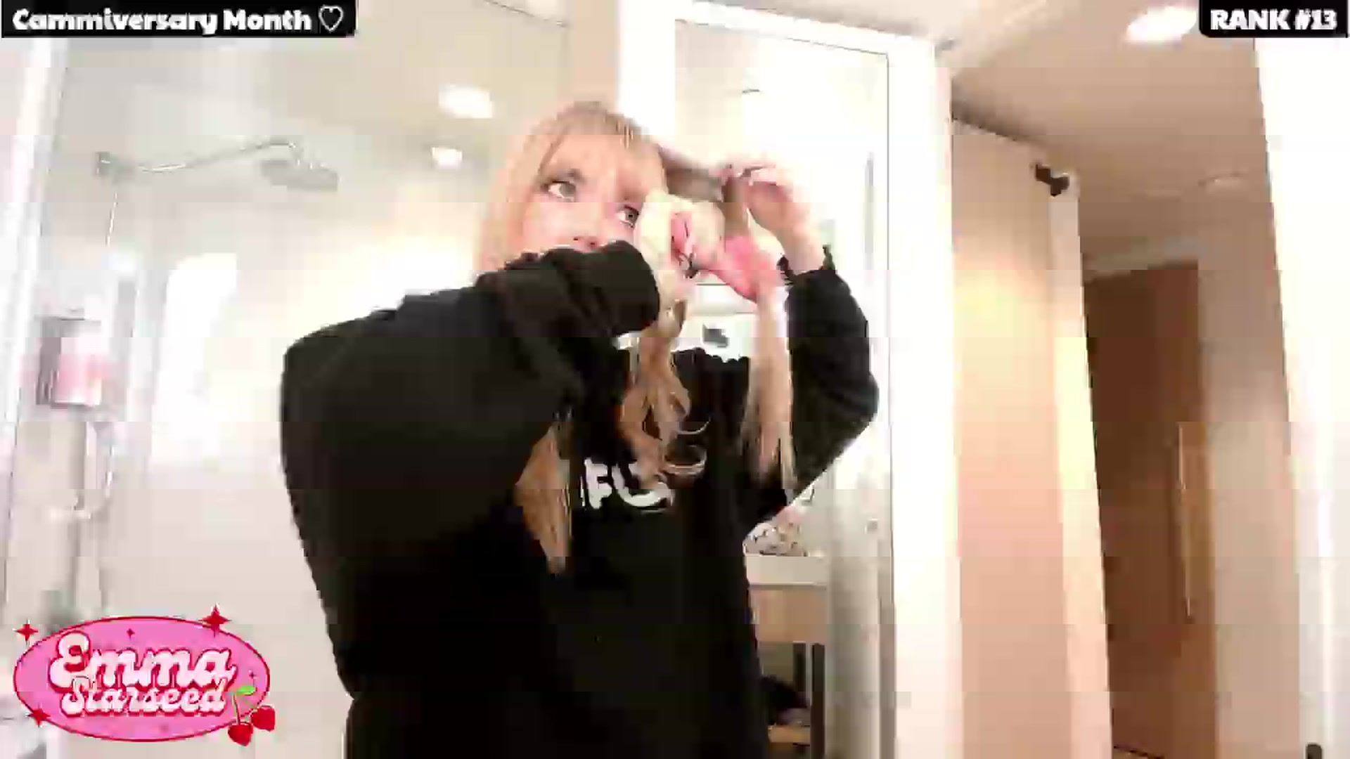 Gallery image thumbnail from EmmaStarseed's myfreecams stream on, 01/25/2025, 23:29 image 10 of 20