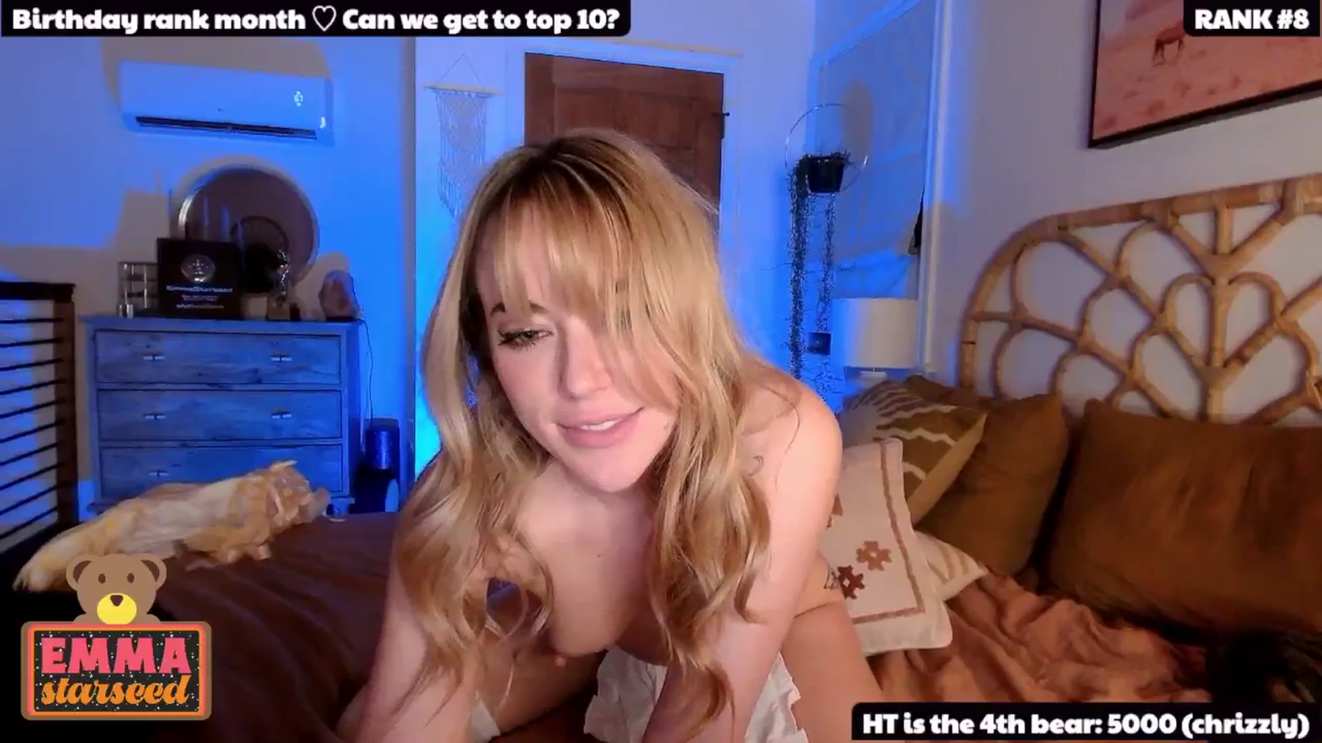 Gallery image thumbnail from EmmaStarseed's myfreecams stream on, 02/17/2025, 06:47 image 18 of 20
