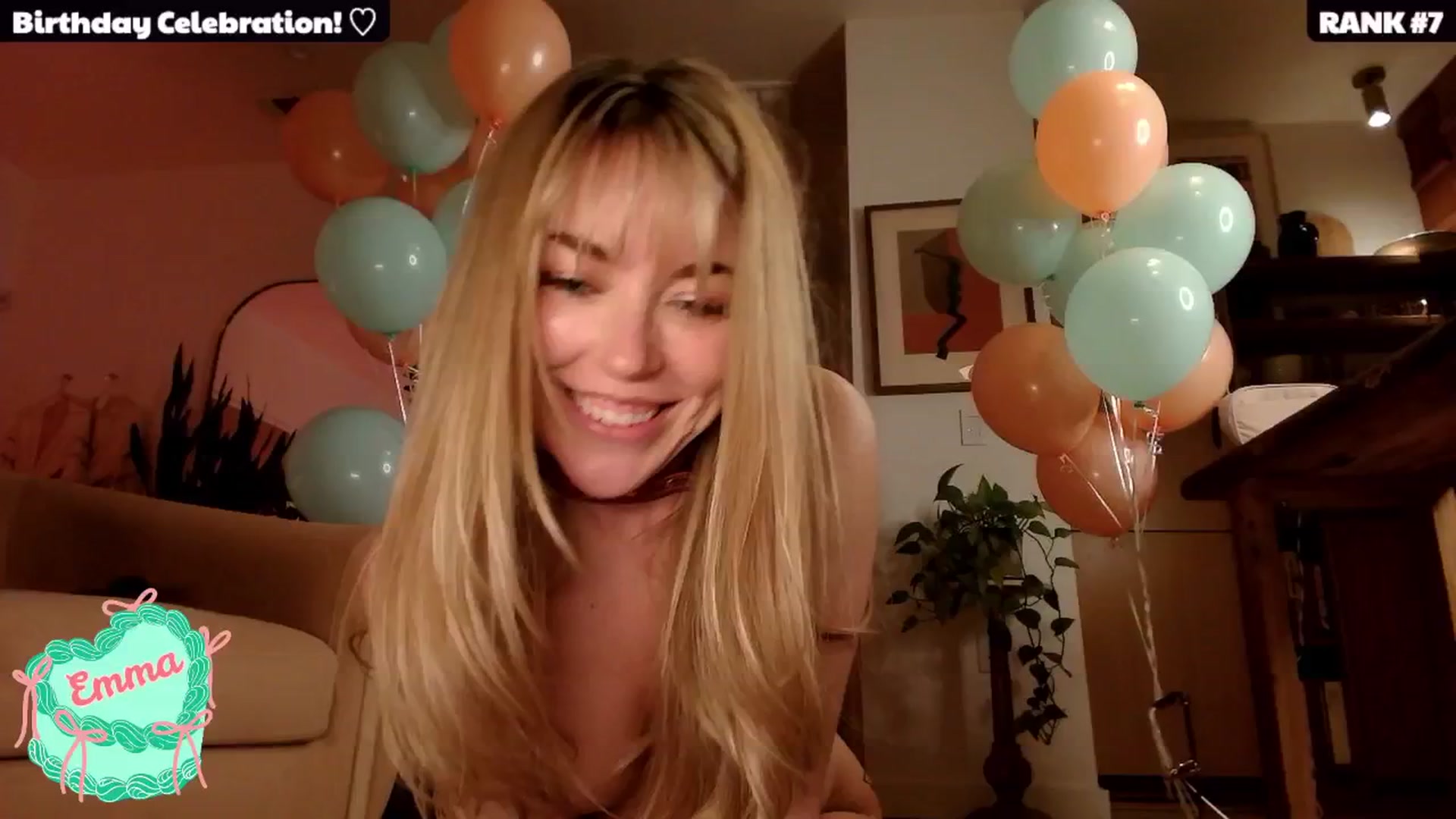 Gallery image thumbnail from EmmaStarseed's myfreecams stream on, 02/25/2025, 07:06 image 17 of 20