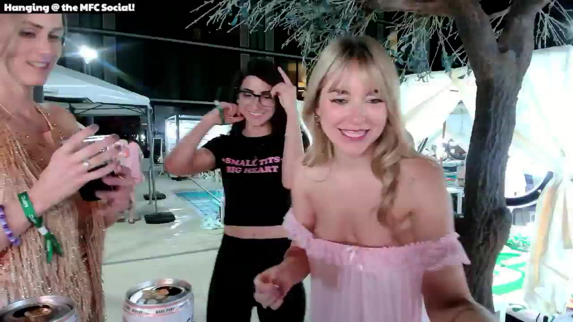 Gallery image thumbnail from EmmaStarseed's myfreecams stream on, 10/09/2025, 08:55 image 13 of 20