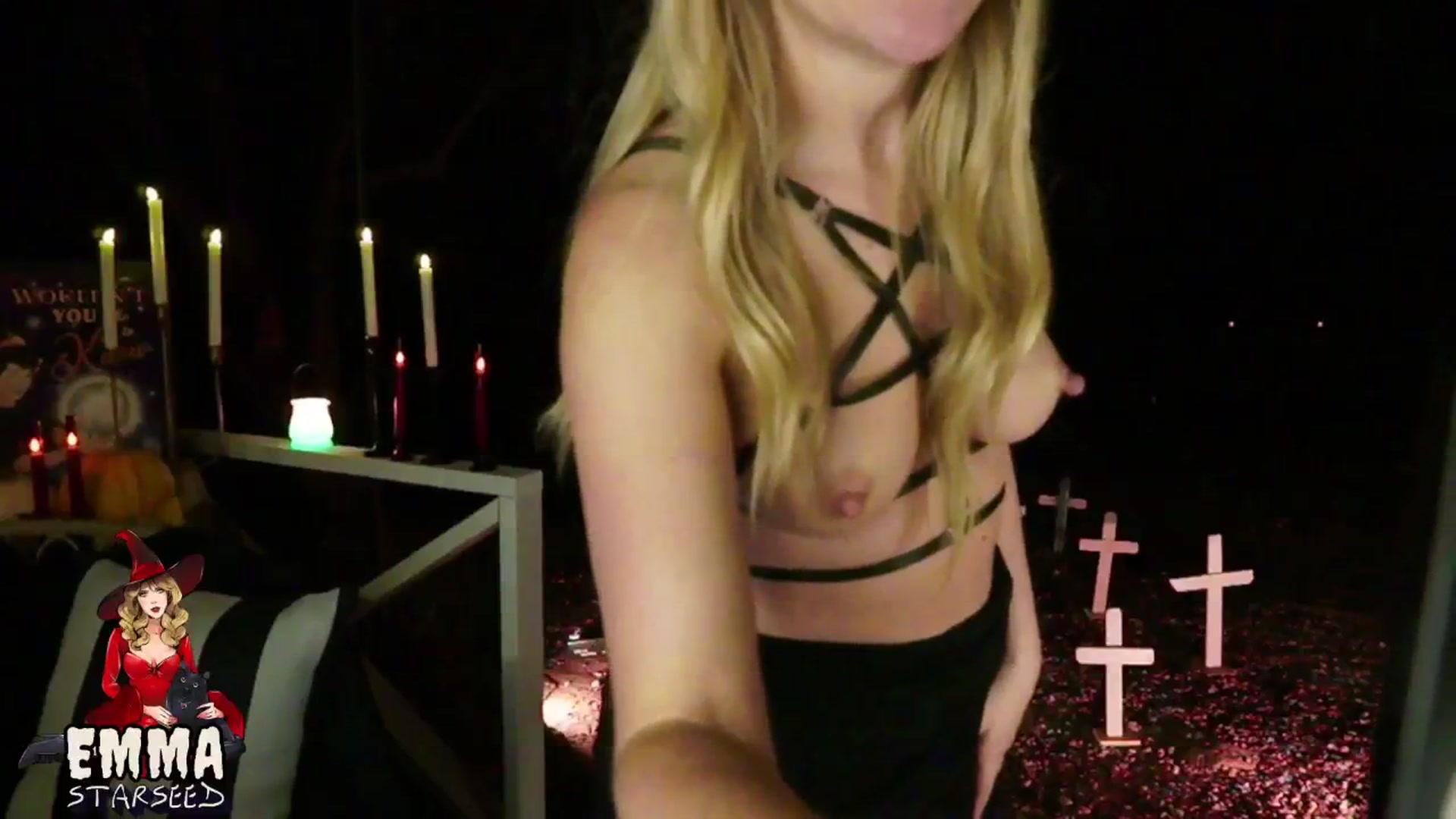 Gallery image thumbnail from EmmaStarseed's myfreecams stream on, 10/17/2025, 06:56 image 15 of 20