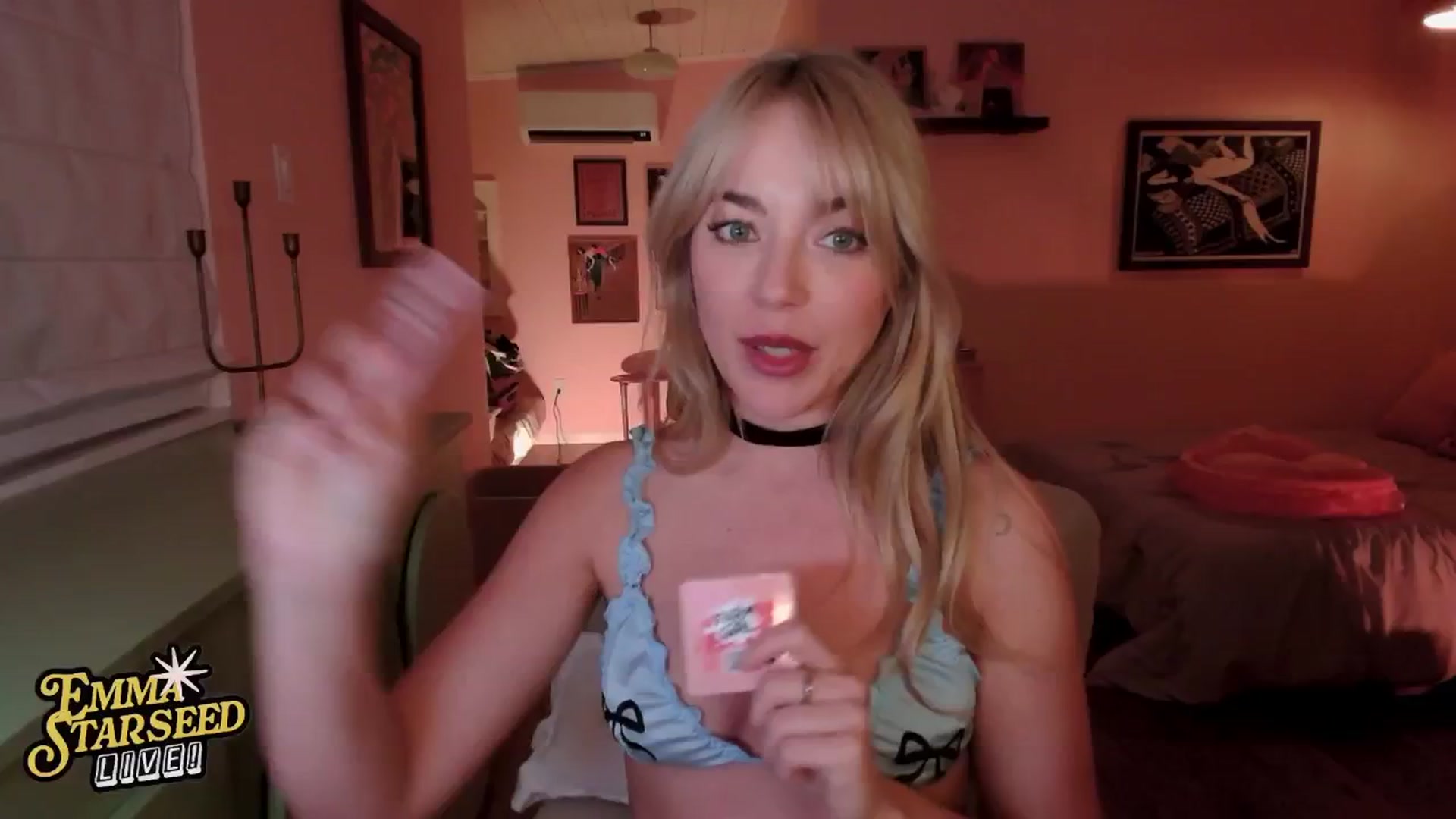 Gallery image thumbnail from EmmaStarseed's myfreecams stream on, 01/11/2026, 06:35 image 3 of 20