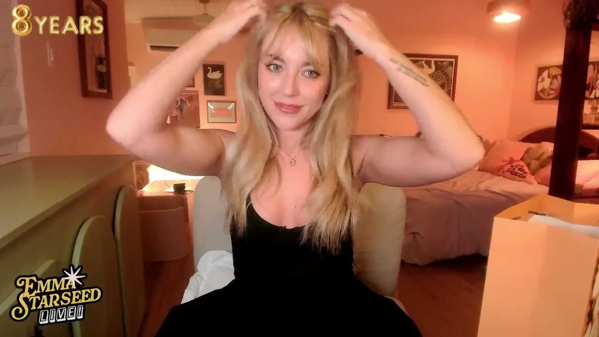 Gallery image thumbnail from EmmaStarseed's myfreecams stream on, 01/17/2026, 07:41 image 5 of 20