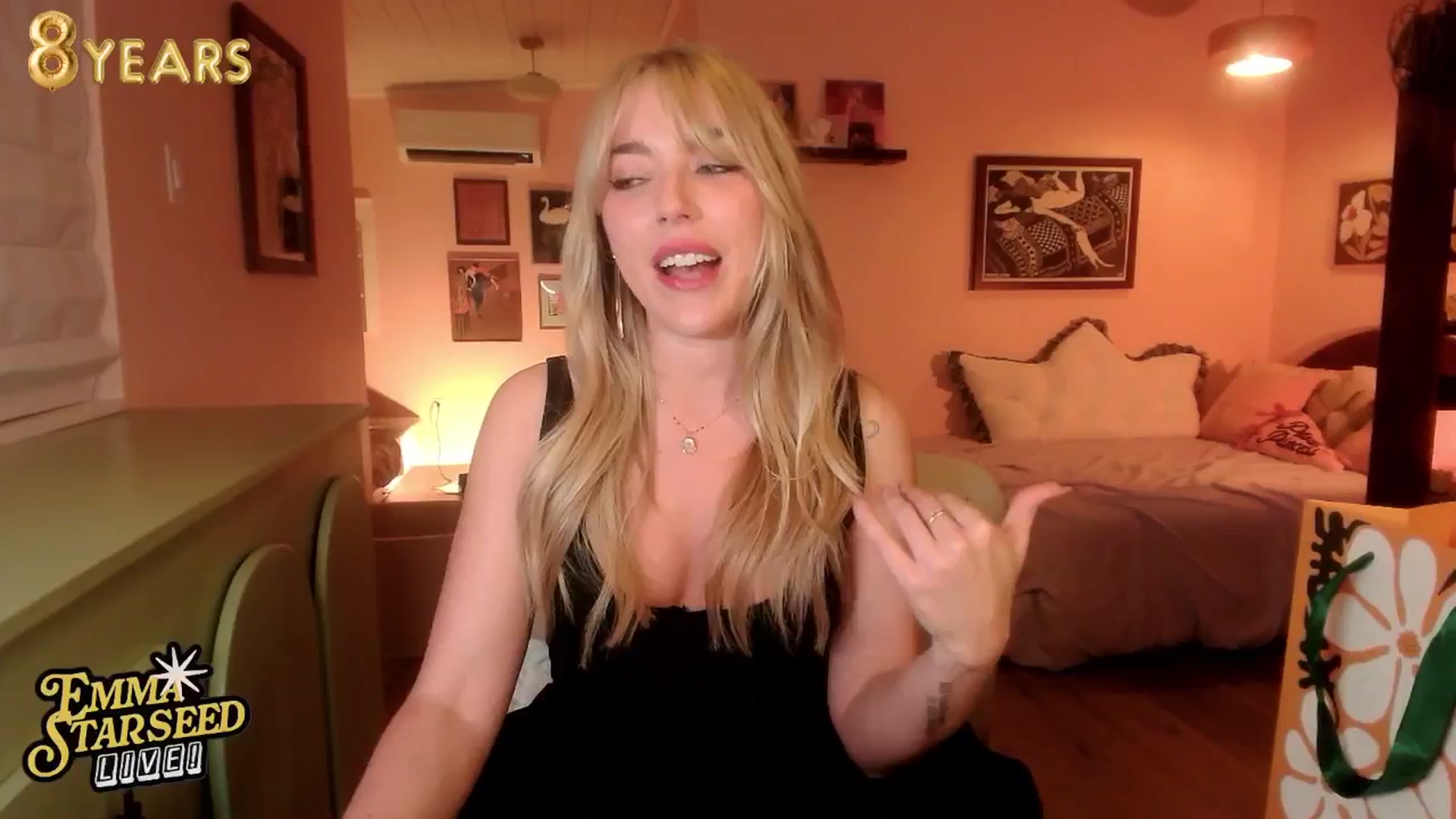 Gallery image thumbnail from EmmaStarseed's myfreecams stream on, 01/17/2026, 07:41 image 2 of 20